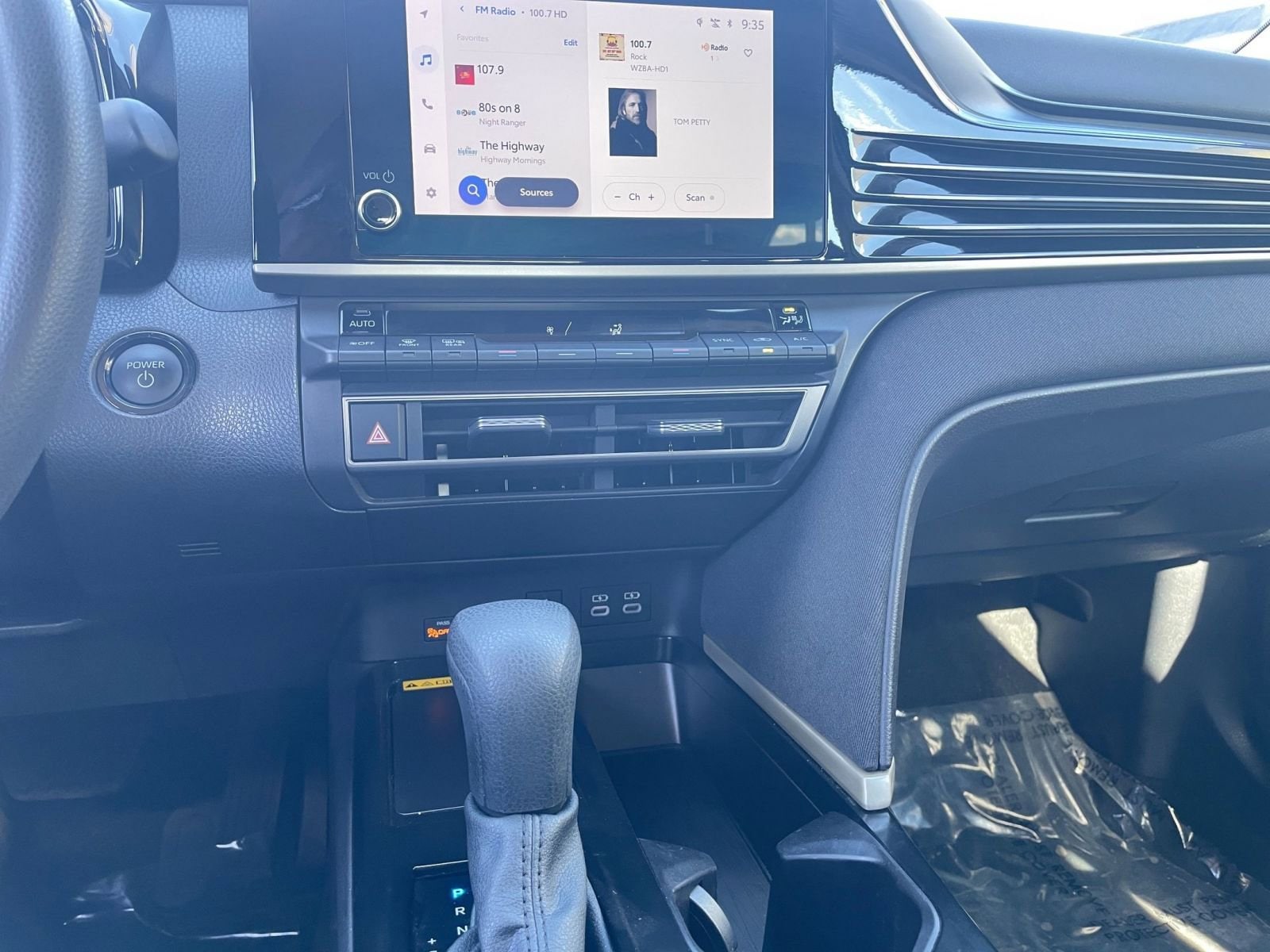 Thumbnail: 2025 Toyota Camry - 18