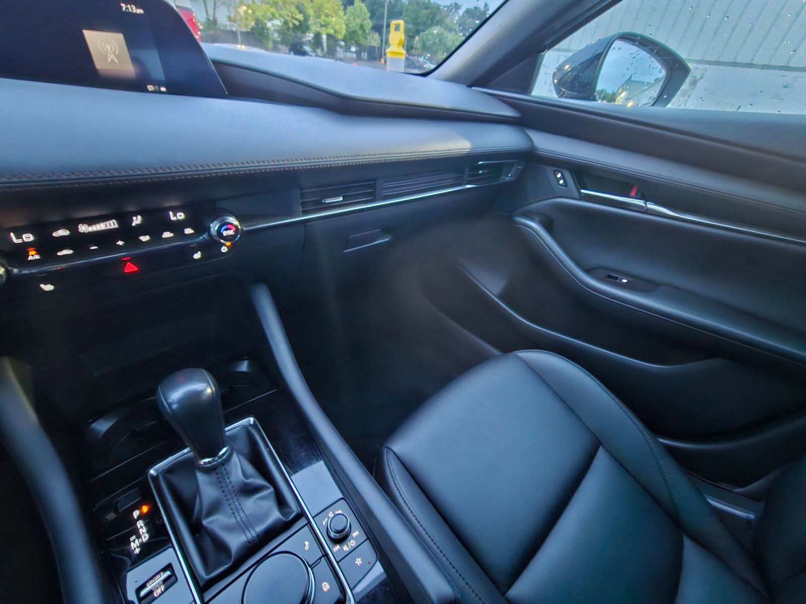 Thumbnail: 2024 Mazda Mazda3 - 9