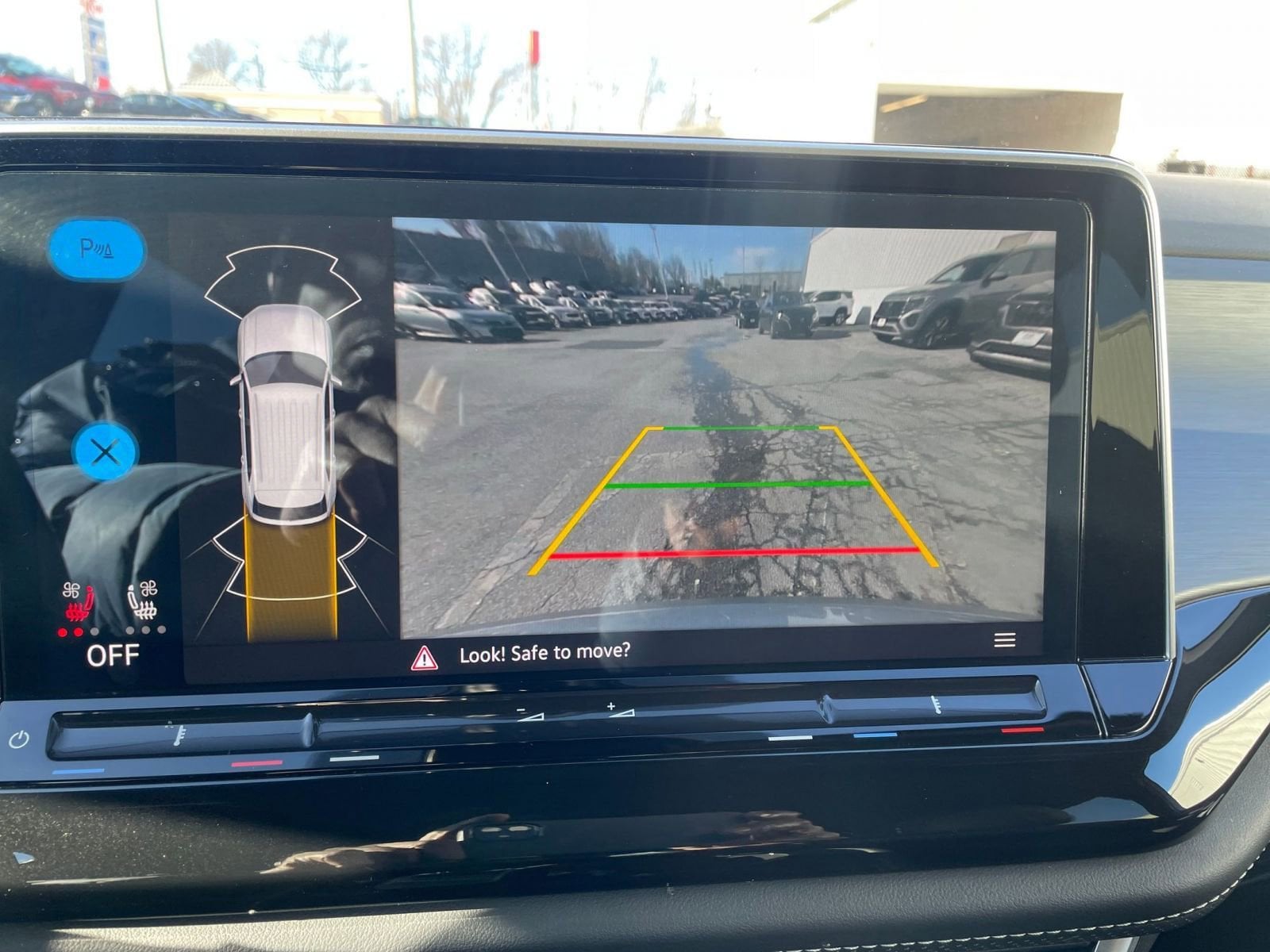 Thumbnail: 2025 Volkswagen Atlas - 17