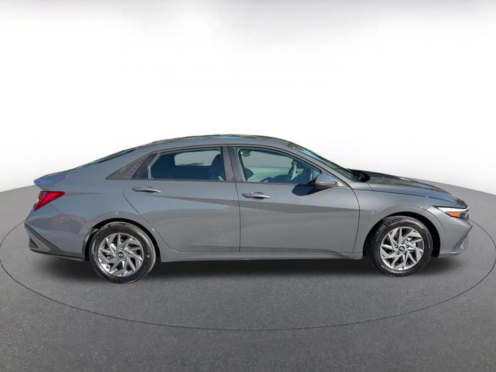 Thumbnail: 2026 Hyundai Elantra - 15