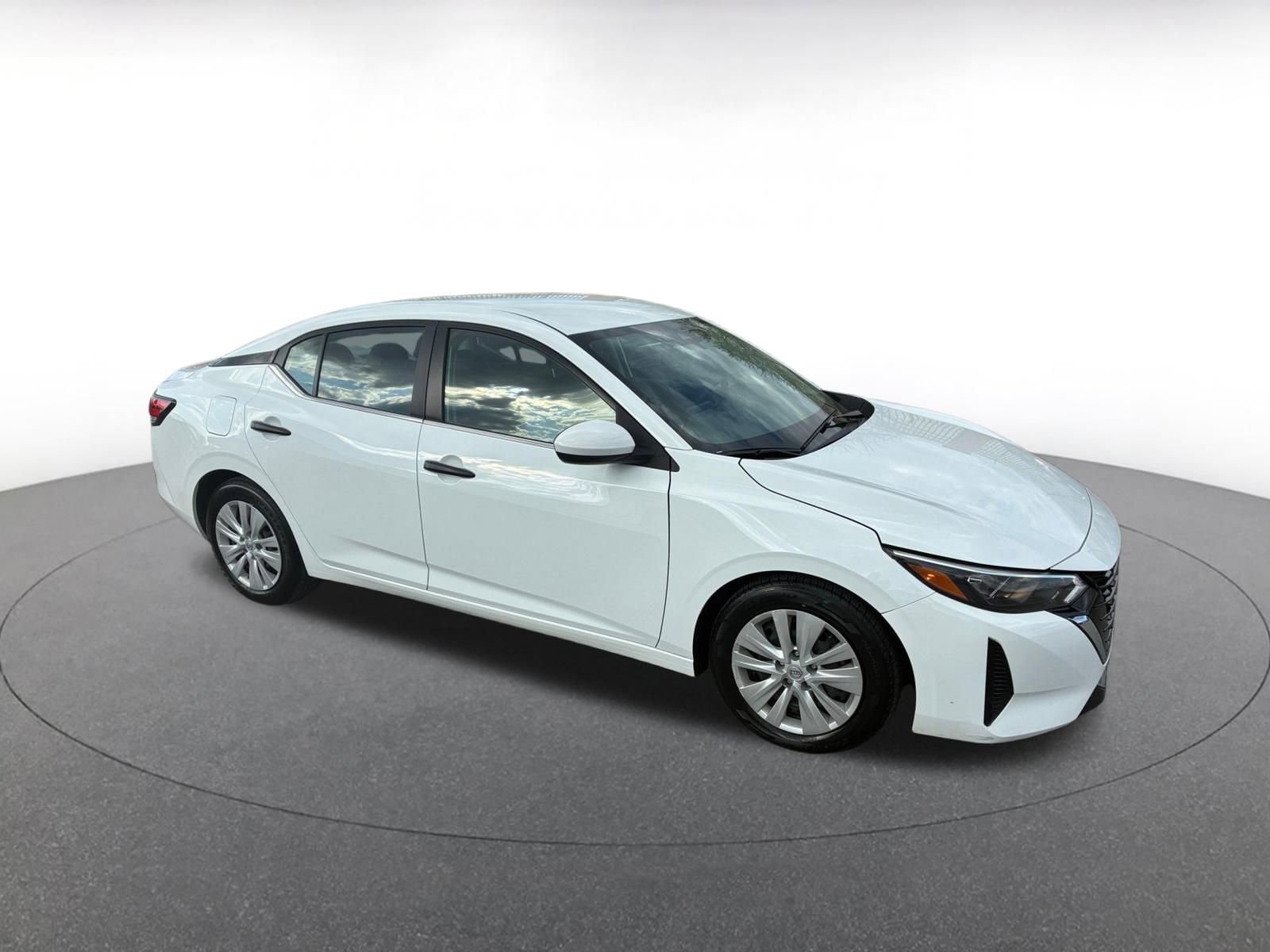 Thumbnail: 2025 Nissan Sentra - 1