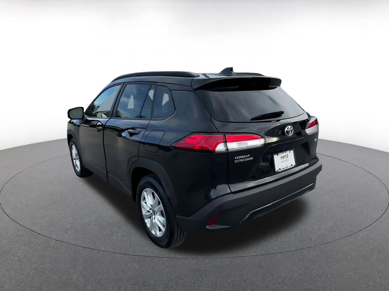 Thumbnail: 2025 Toyota Corolla Cross - 11