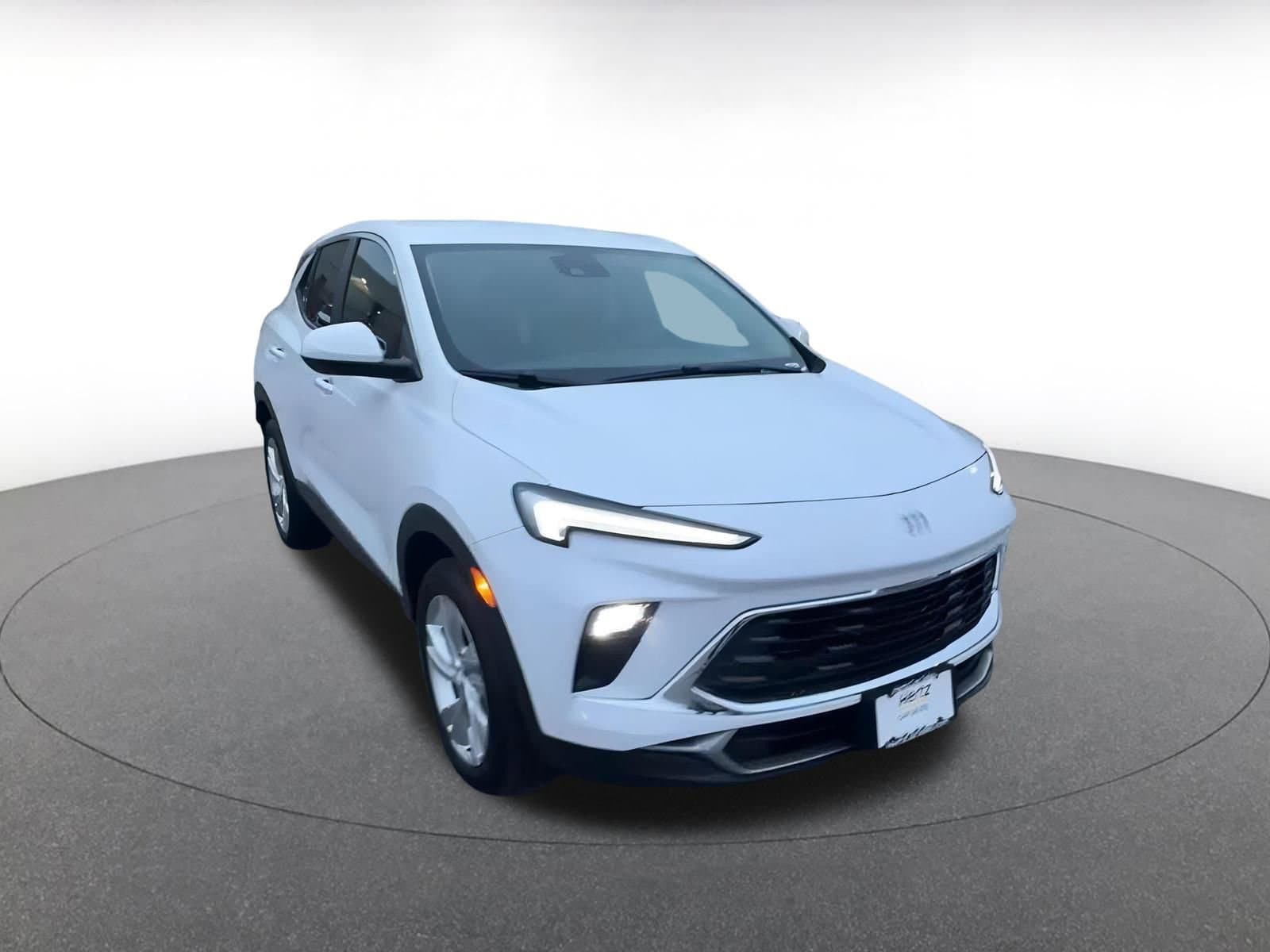 Thumbnail: 2025 Buick Encore GX - 3