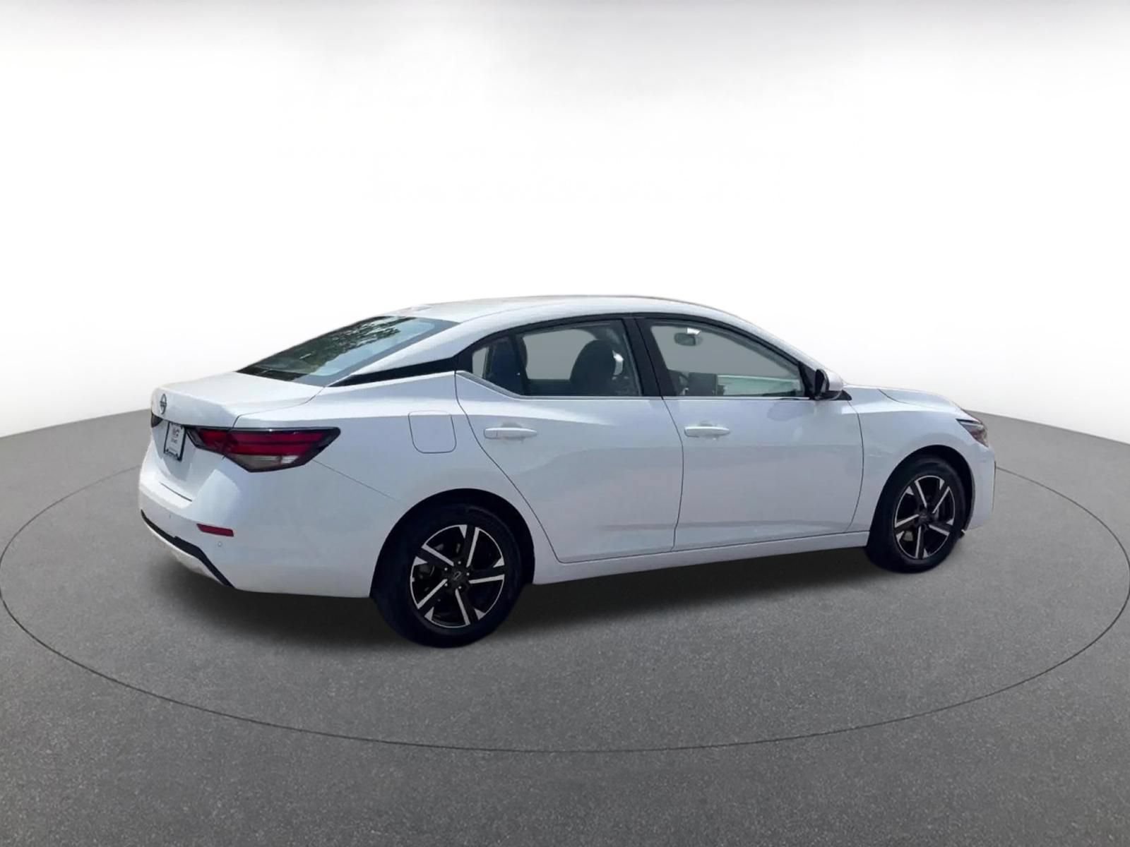 Thumbnail: 2025 Nissan Sentra - 15