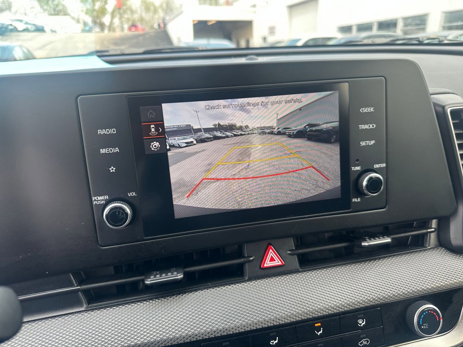 Thumbnail: 2025 Kia Sportage - 23