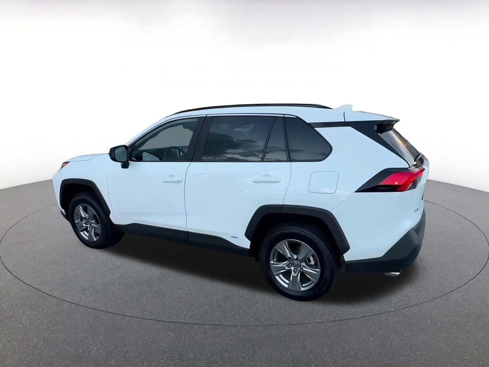 Thumbnail: 2025 Toyota RAV4 - 10