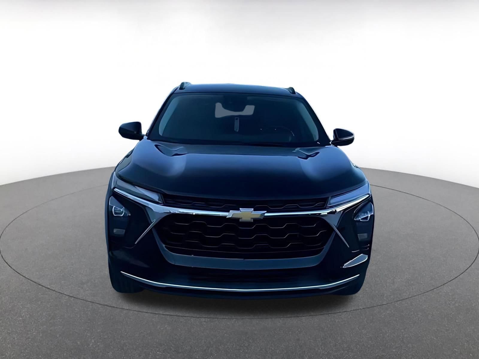 Thumbnail: 2025 Chevrolet Trax - 4