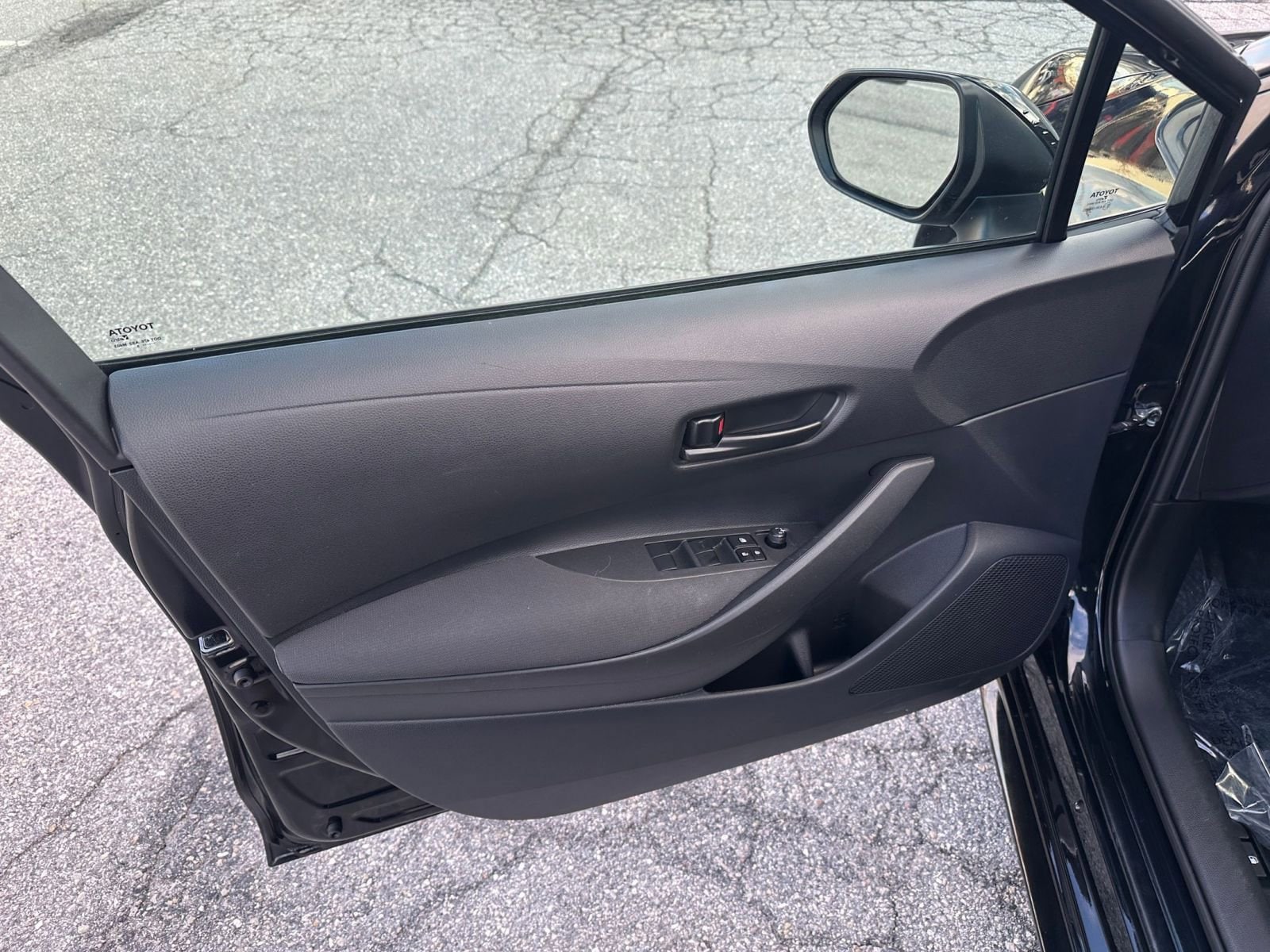 Thumbnail: 2025 Toyota Corolla - 20