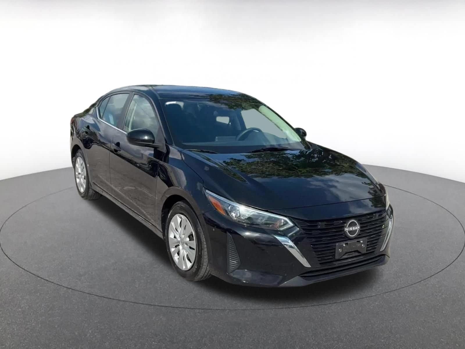 Thumbnail: 2025 Nissan Sentra - 3