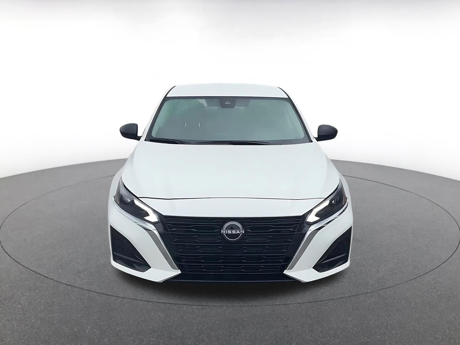 Thumbnail: 2025 Nissan Altima - 4
