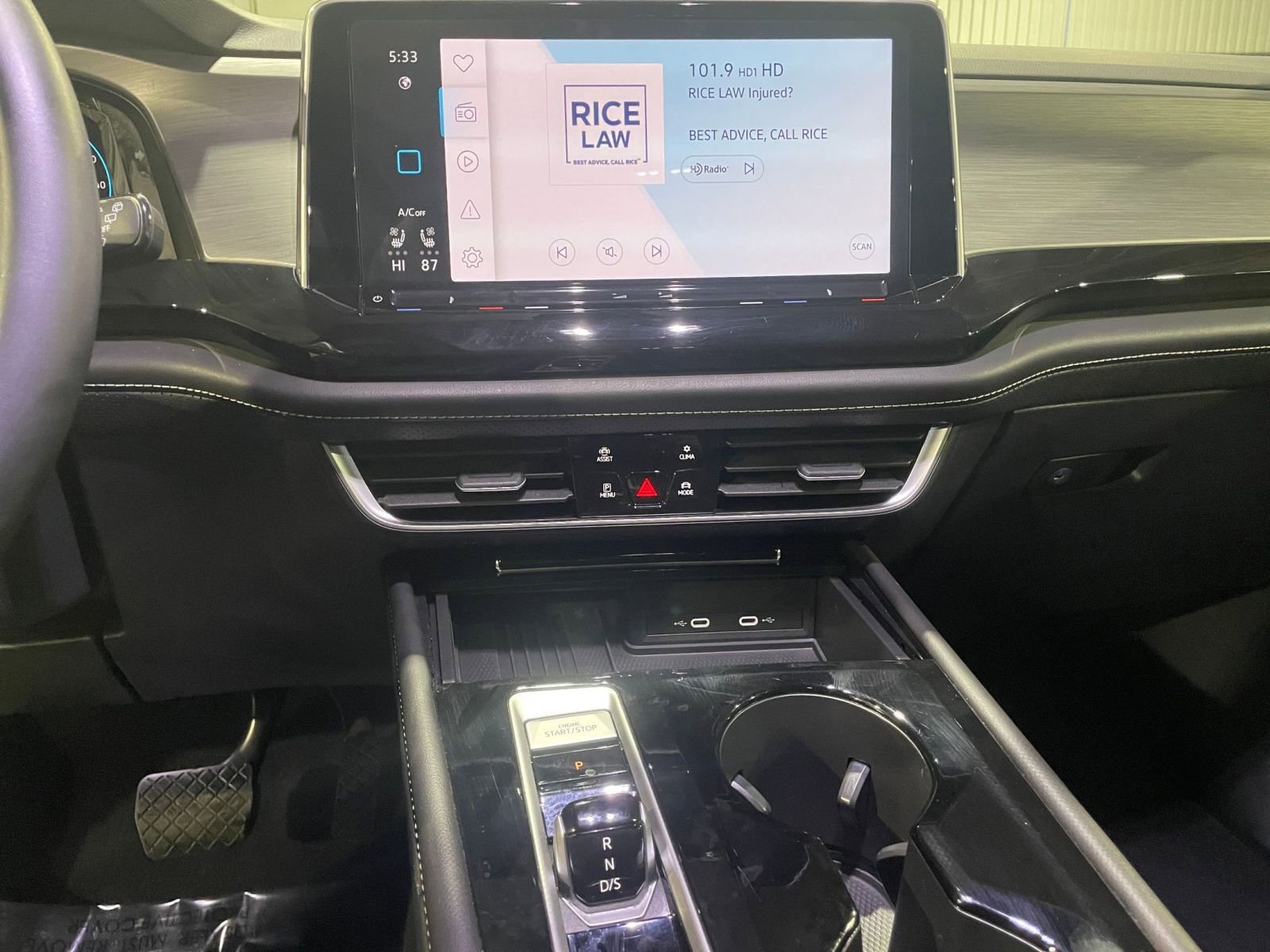 Thumbnail: 2025 Volkswagen Atlas - 18