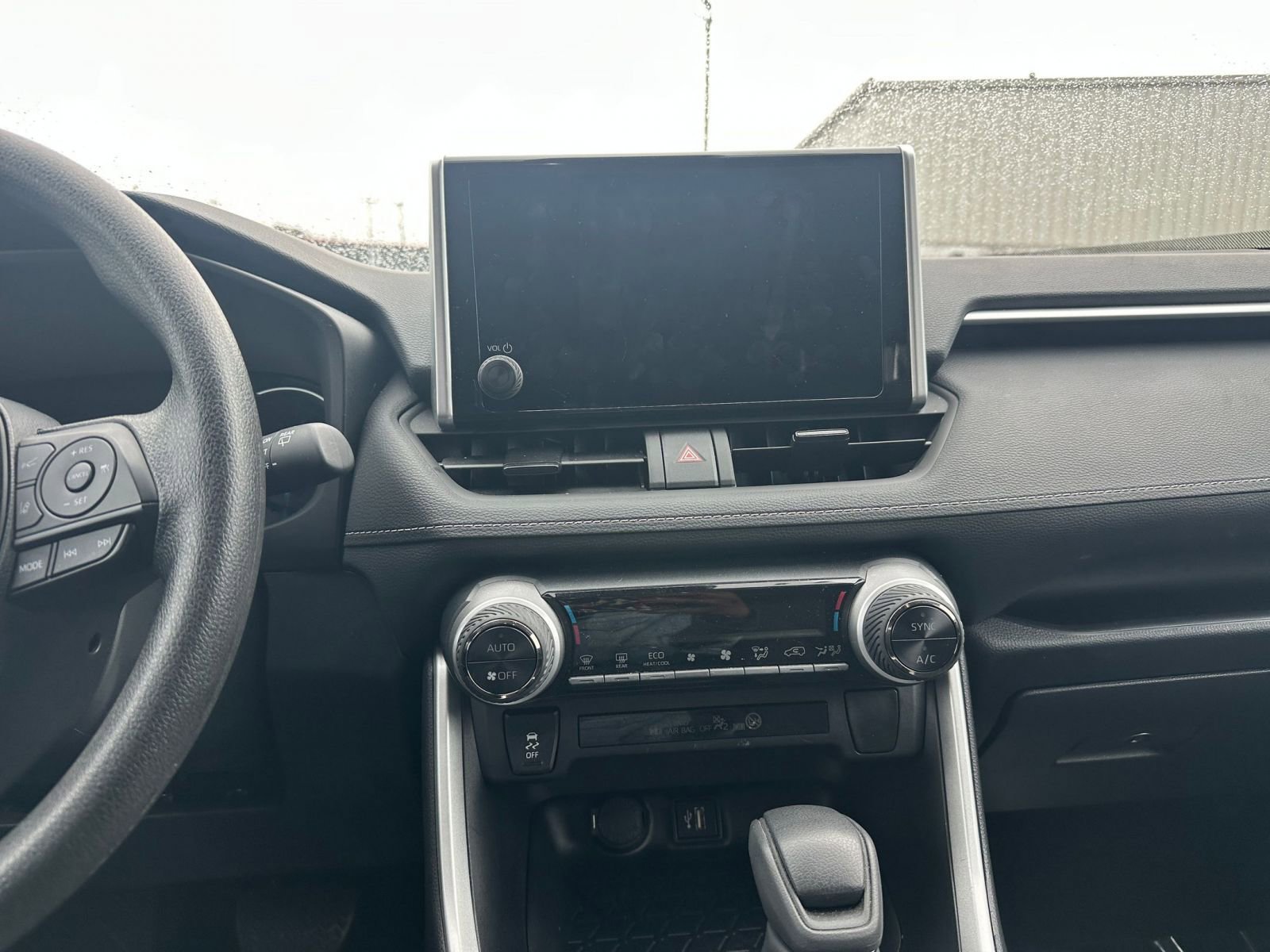 Thumbnail: 2025 Toyota RAV4 - 18