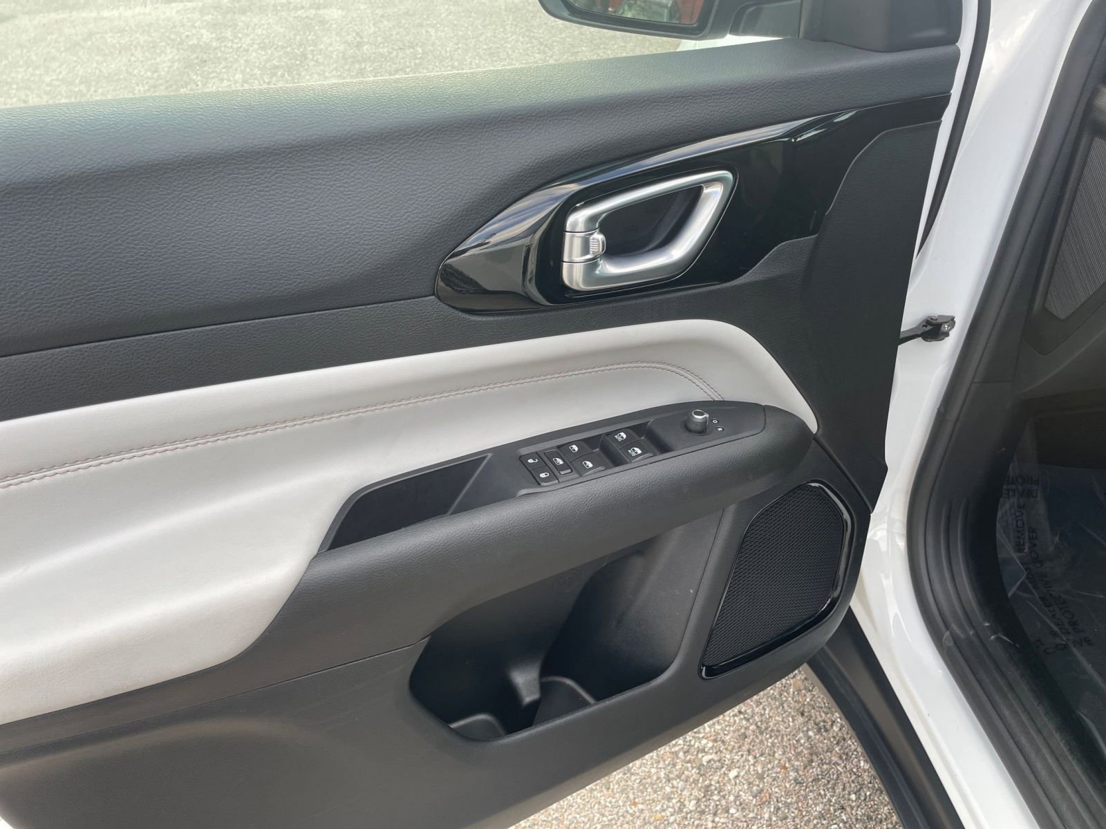 Thumbnail: 2025 Jeep Compass - 20