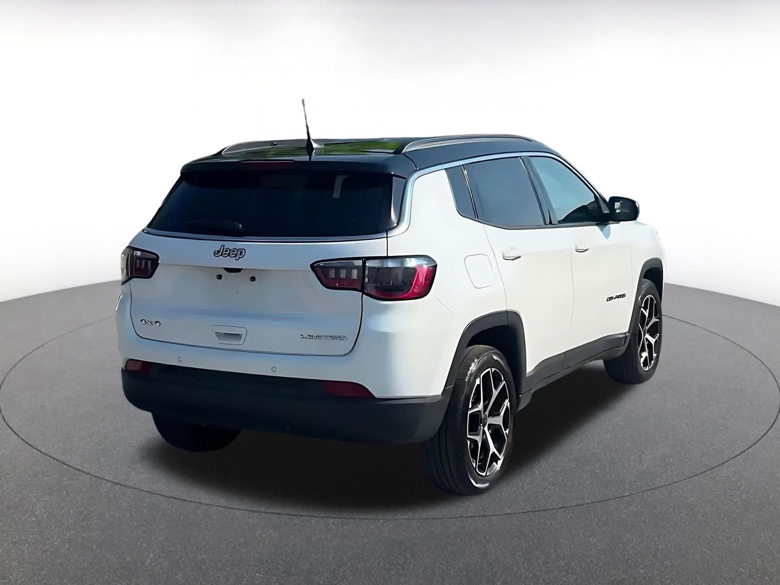 Thumbnail: 2025 Jeep Compass - 14