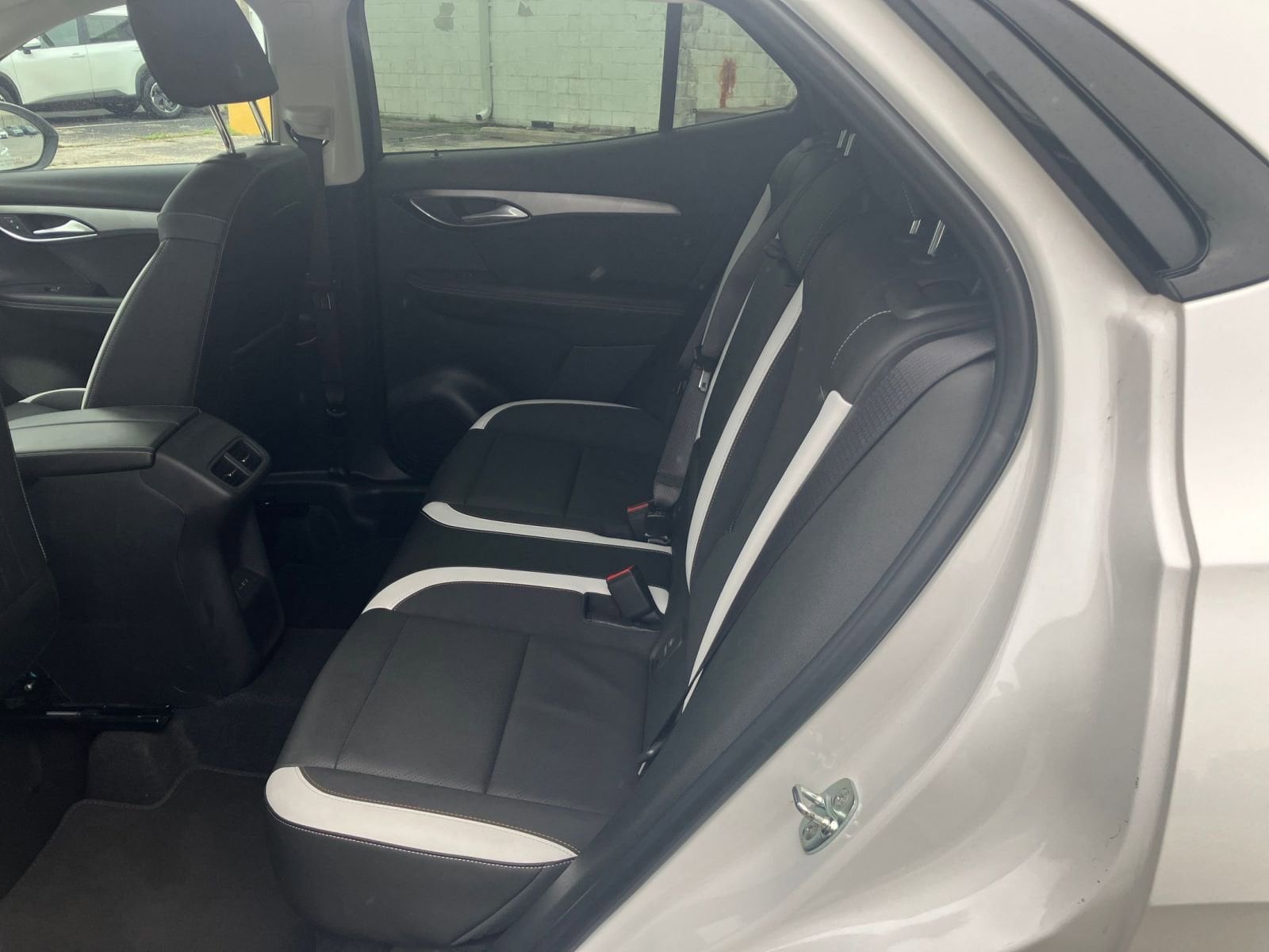 Thumbnail: 2024 Buick Envision - 25