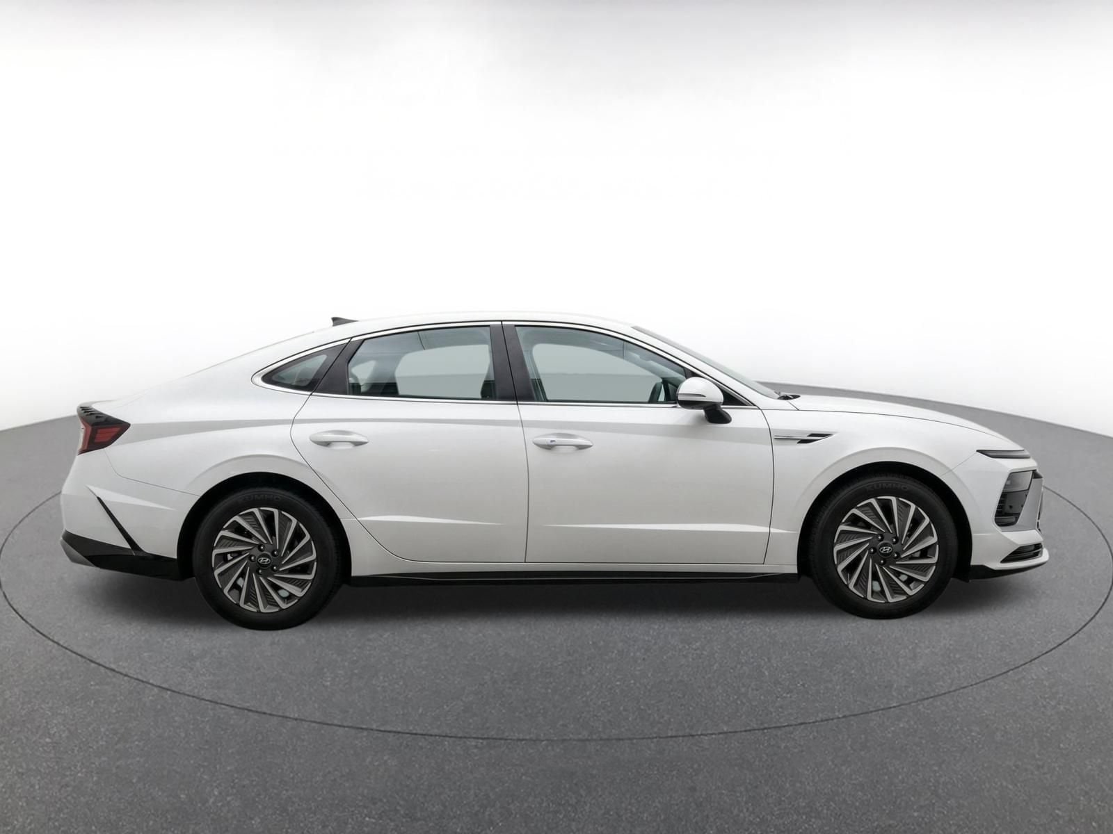 Thumbnail: 2025 Hyundai Sonata - 10