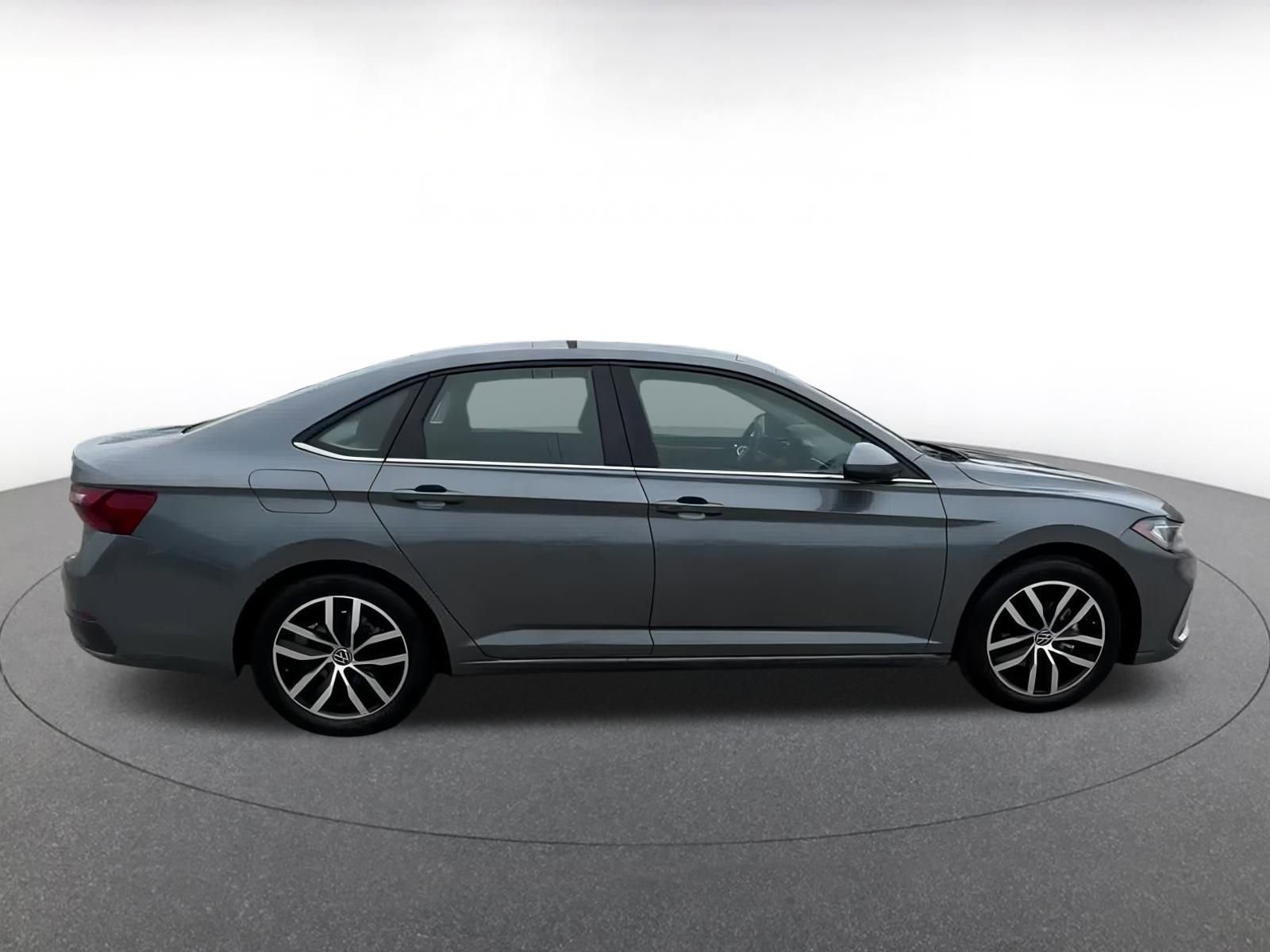 Thumbnail: 2025 Volkswagen Jetta - 15