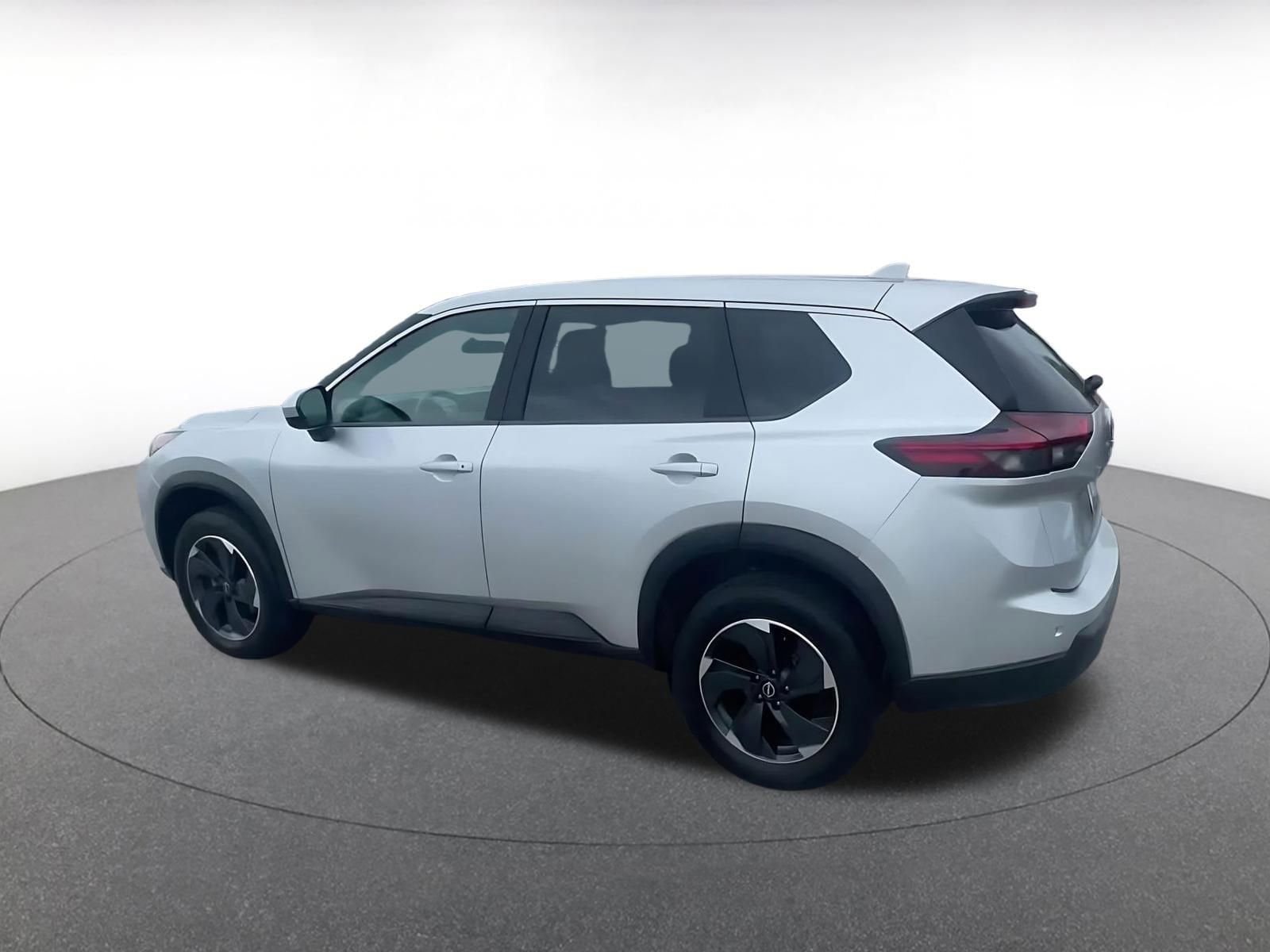 Thumbnail: 2025 Nissan Rogue - 10