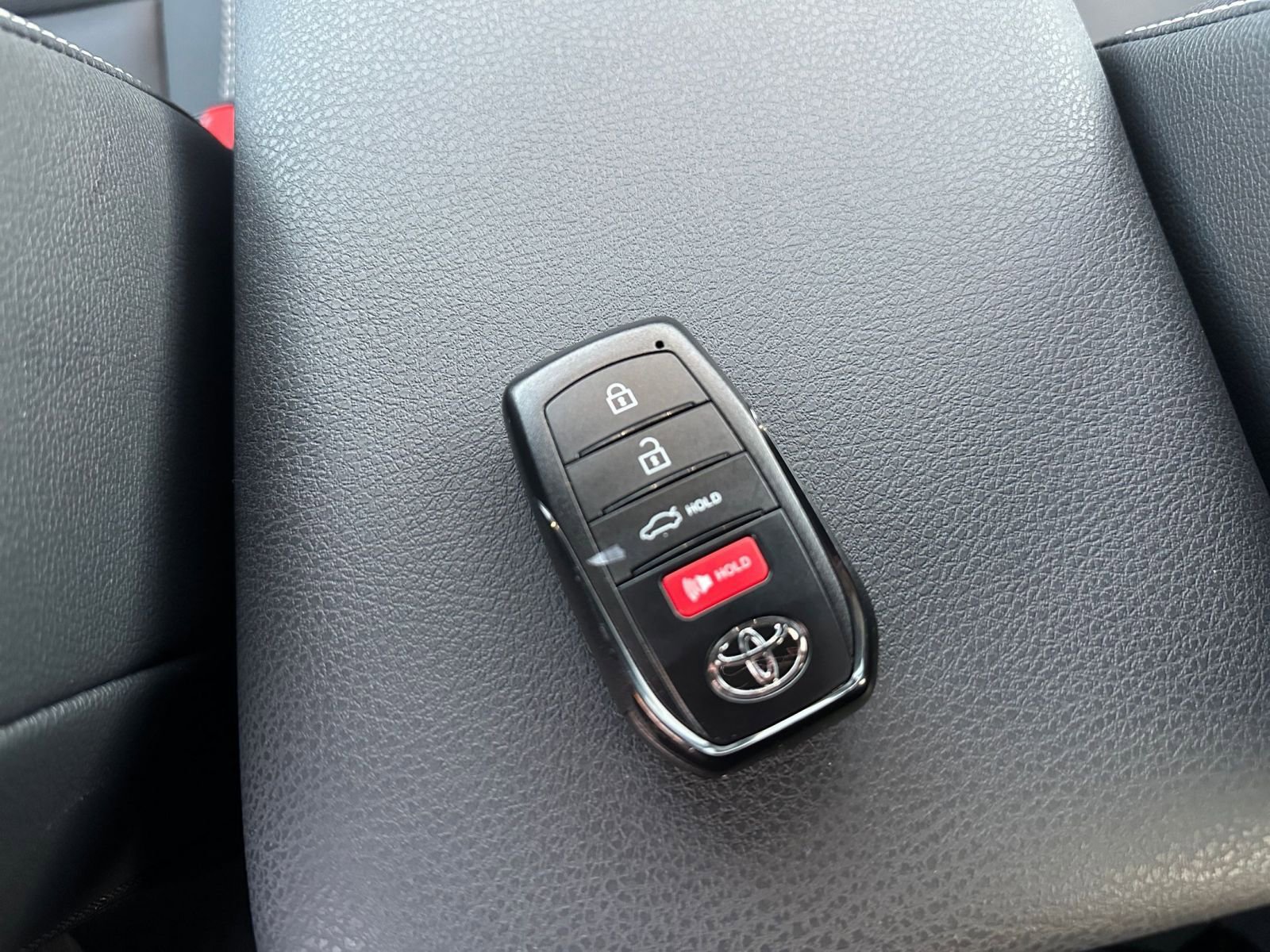 Thumbnail: 2025 Toyota Camry - 22