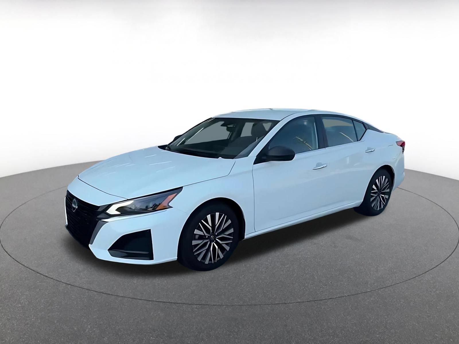 Thumbnail: 2025 Nissan Altima - 6