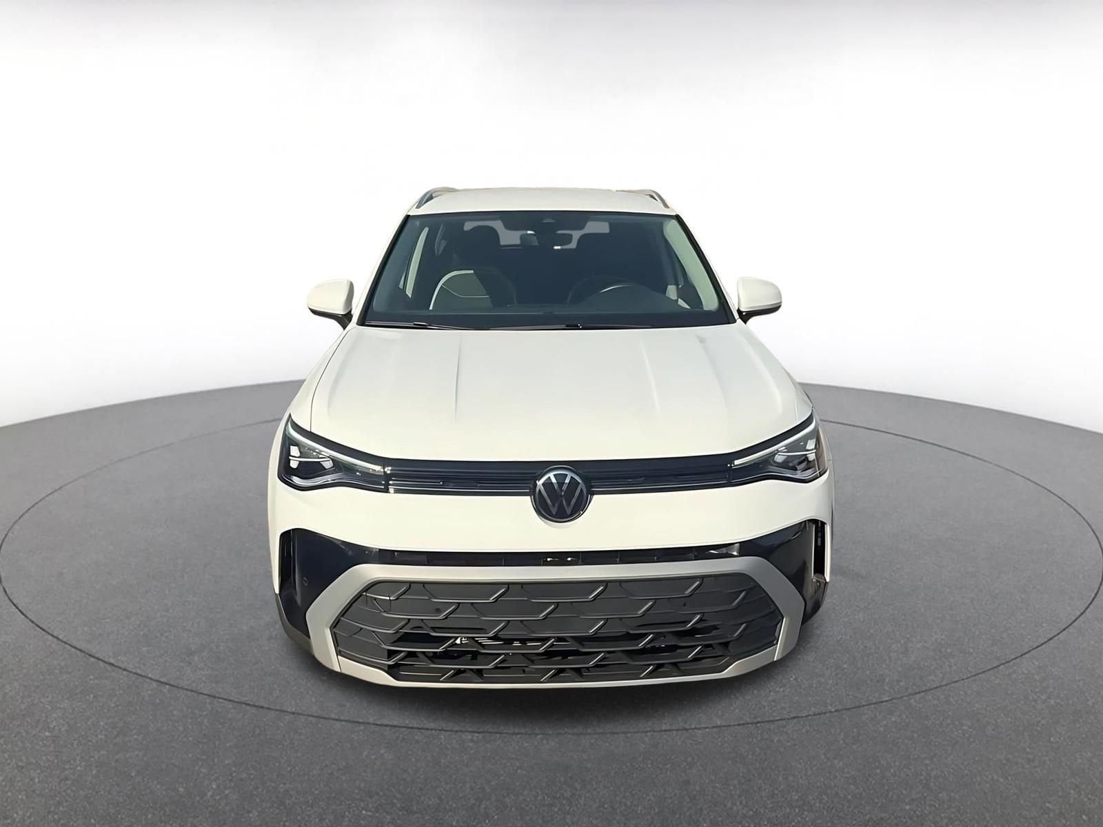 Thumbnail: 2025 Volkswagen Taos - 4