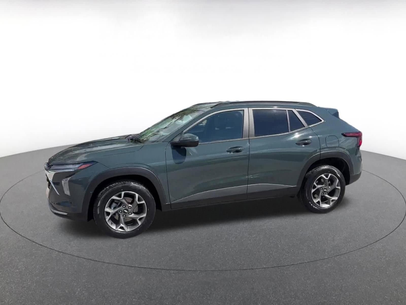 Thumbnail: 2025 Chevrolet Trax - 8