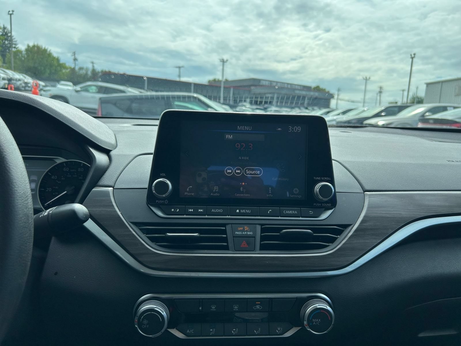 Thumbnail: 2025 Nissan Altima - 16
