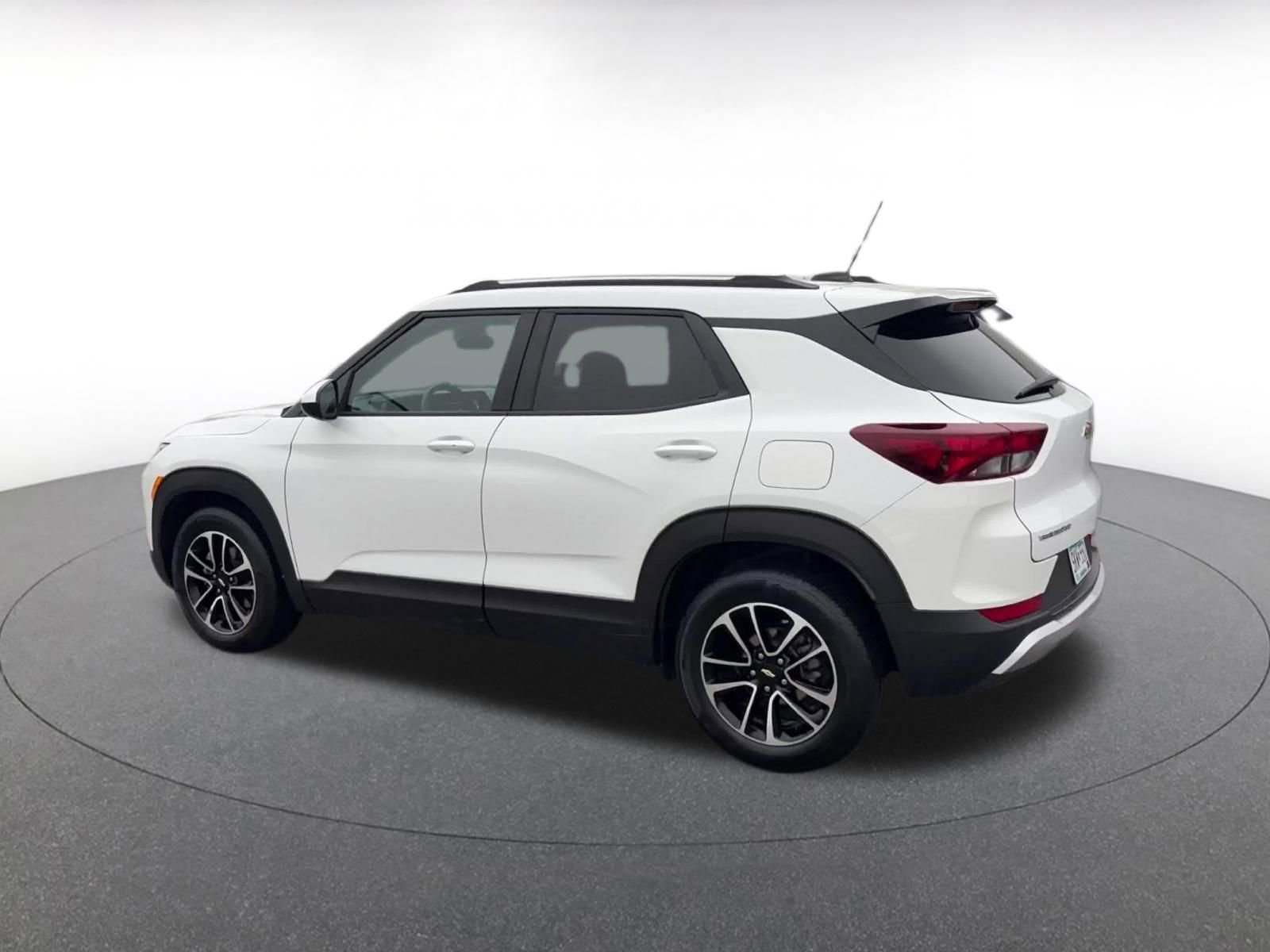 Thumbnail: 2025 Chevrolet TrailBlazer - 10