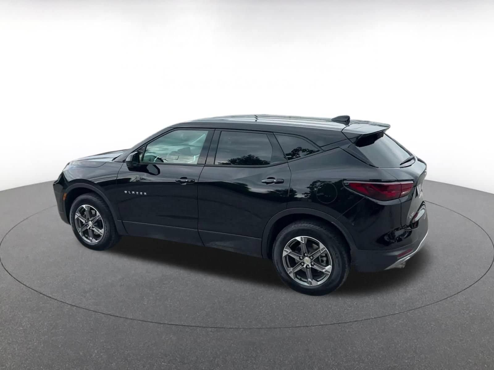 Thumbnail: 2026 Chevrolet Blazer - 9