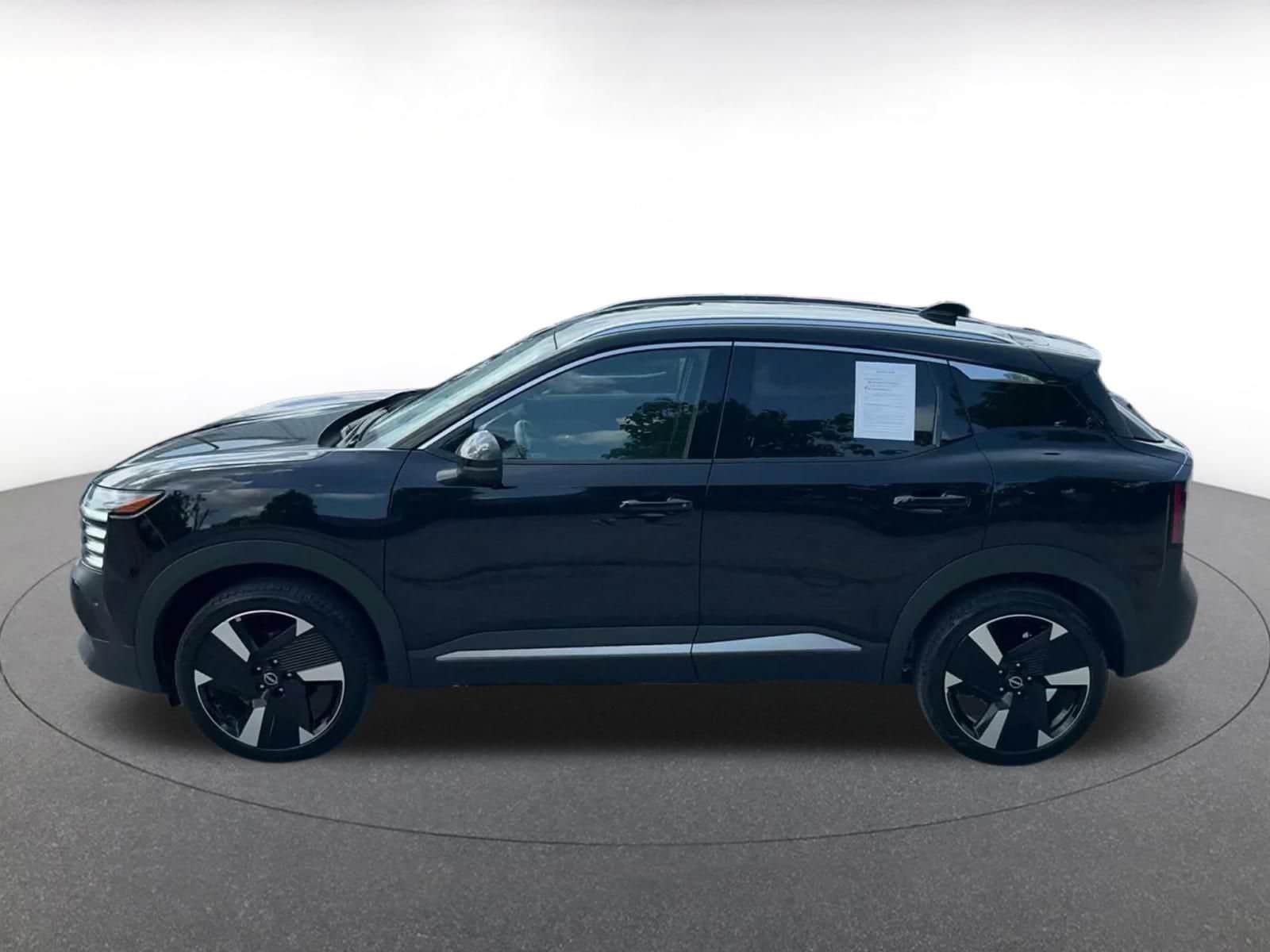 Thumbnail: 2026 Nissan Kicks - 8