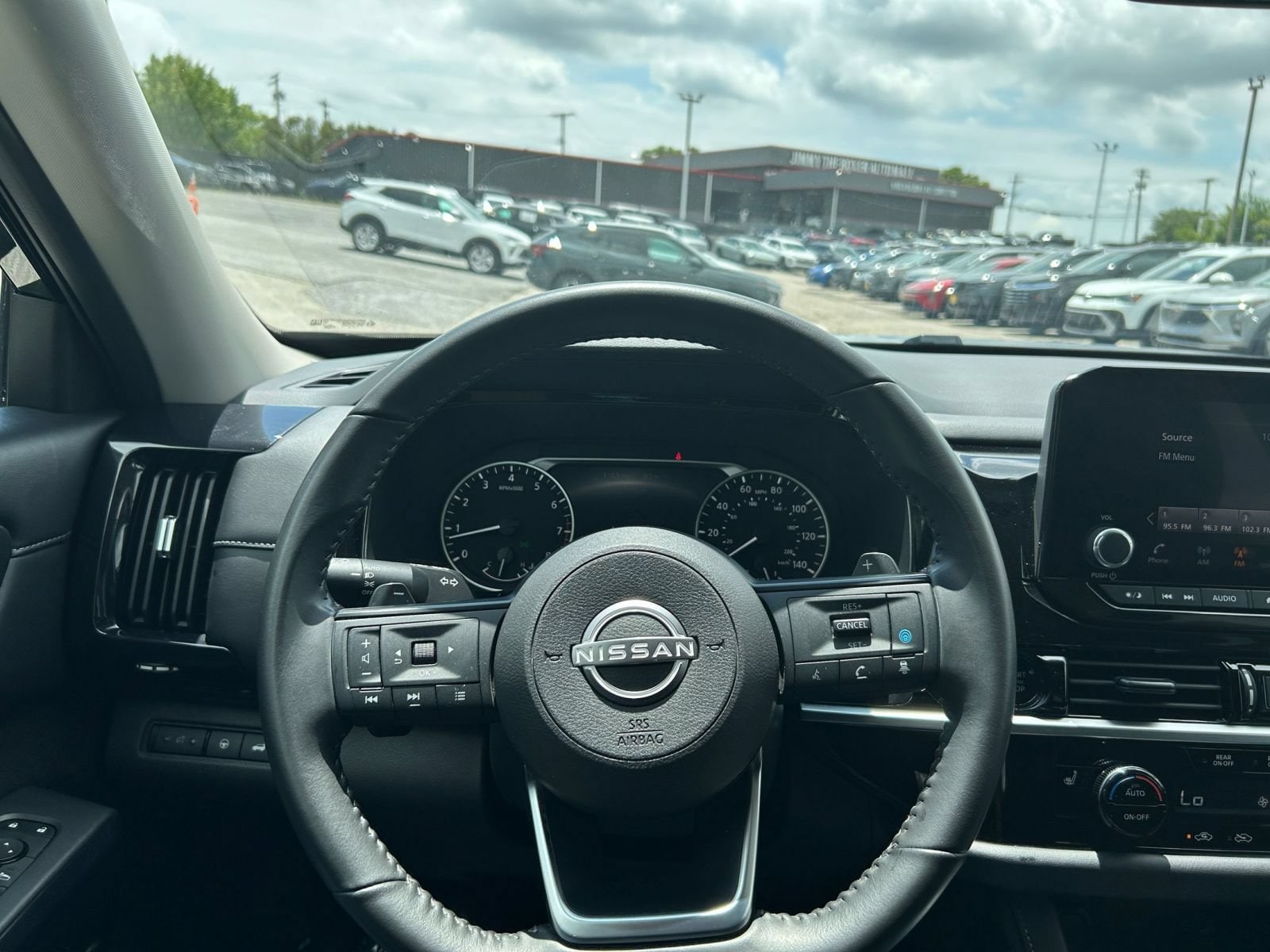 Thumbnail: 2025 Nissan Pathfinder - 31