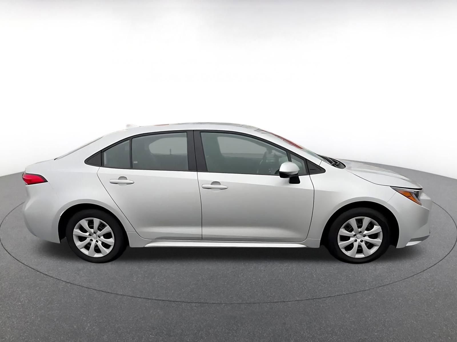 Thumbnail: 2025 Toyota Corolla - 16