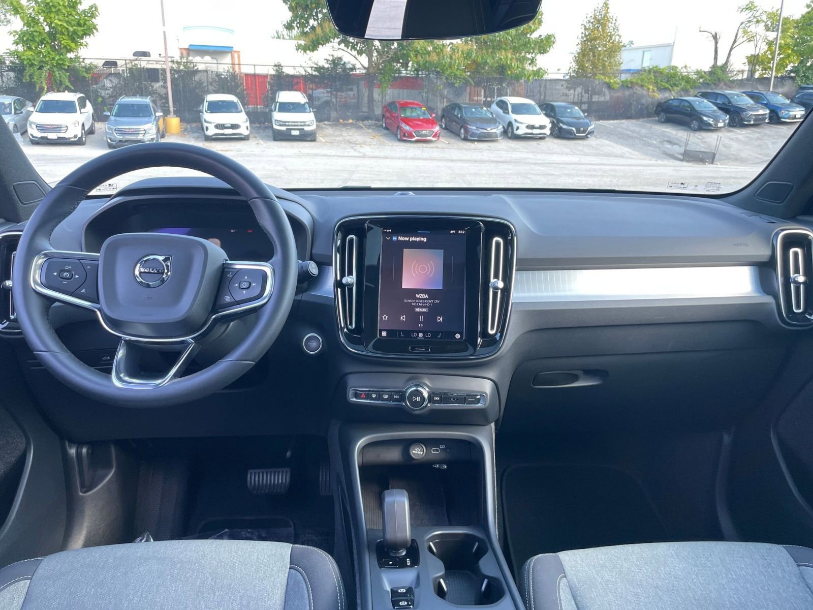 Thumbnail: 2024 Volvo XC40 - 34