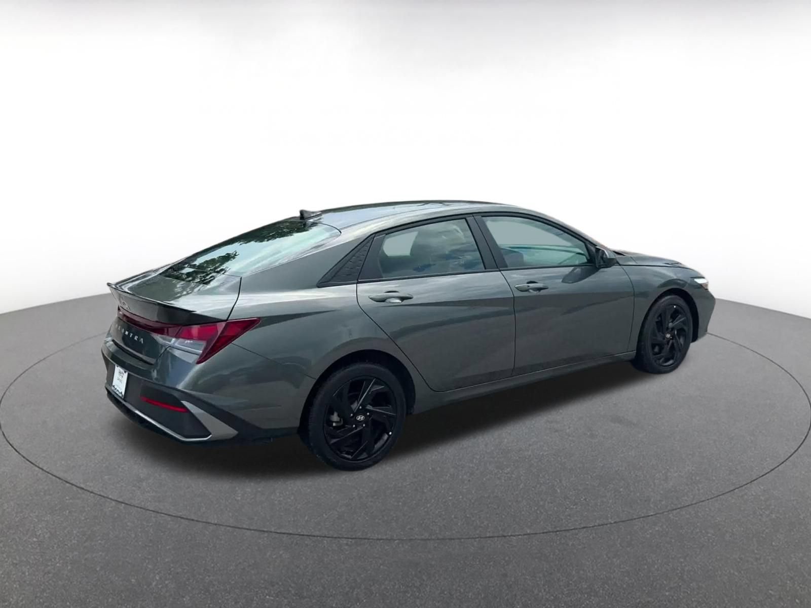 Thumbnail: 2026 Hyundai Elantra - 14