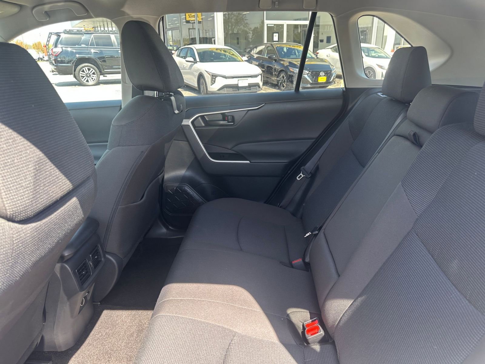 Thumbnail: 2025 Toyota RAV4 - 24