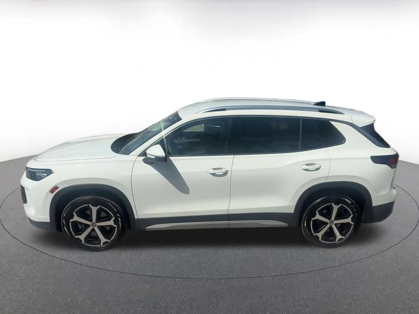 Thumbnail: 2026 Volkswagen Tiguan - 8