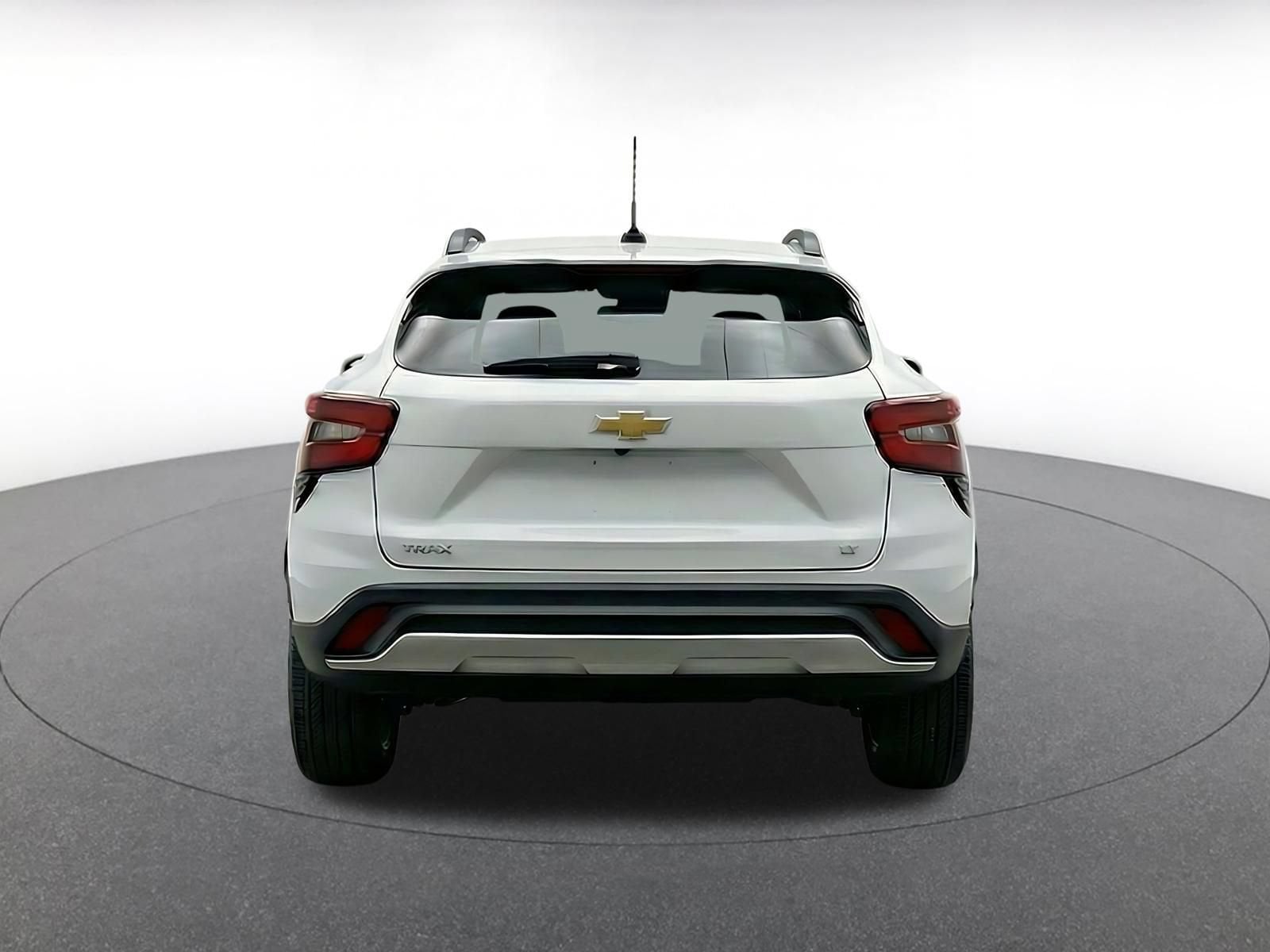 Thumbnail: 2025 Chevrolet Trax - 8
