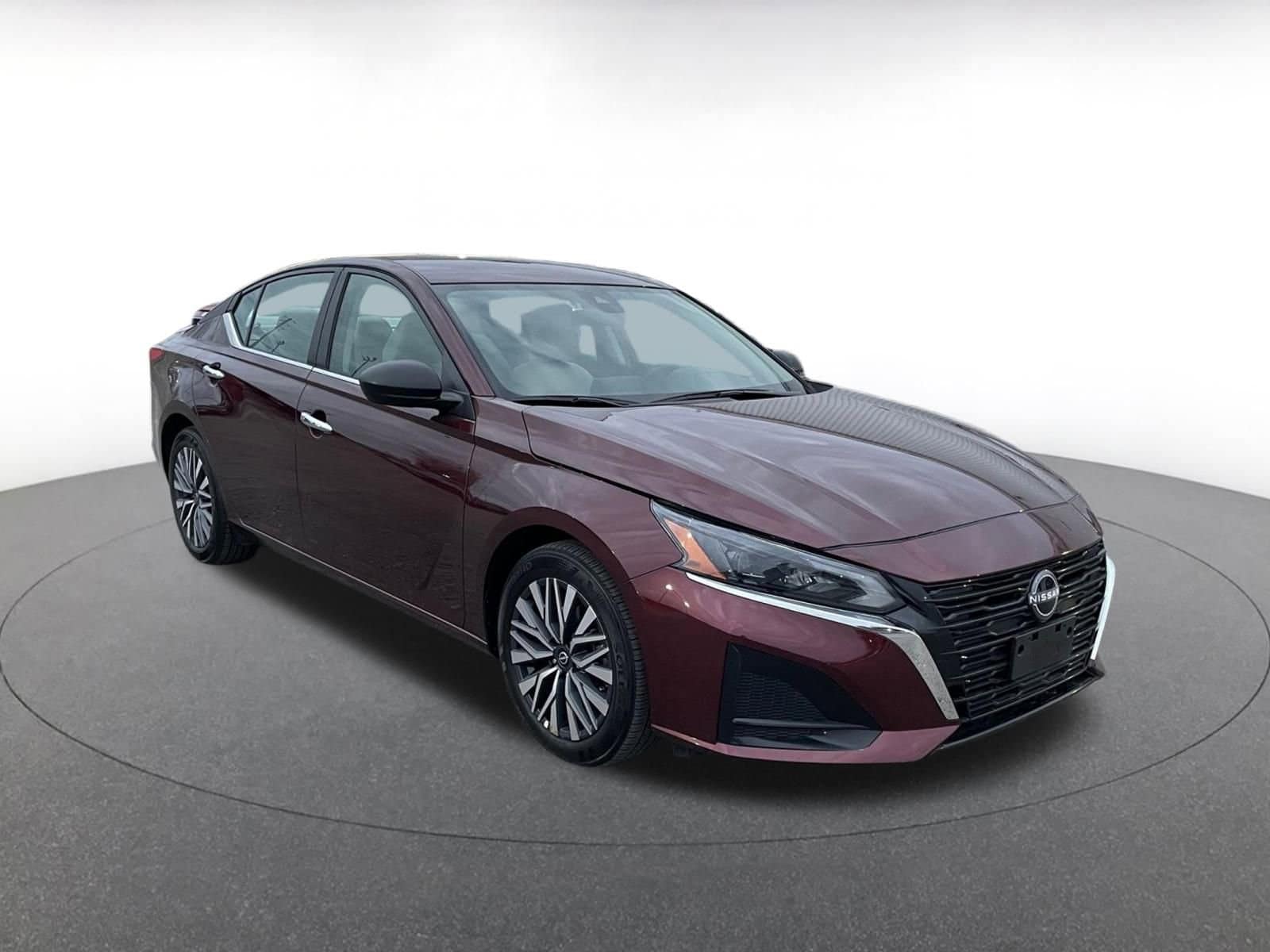 Thumbnail: 2025 Nissan Altima - 1