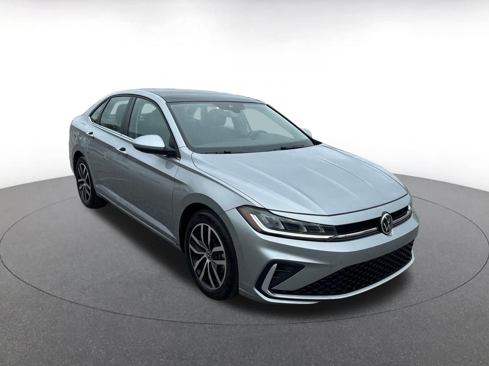 Thumbnail: 2025 Volkswagen Jetta - 1