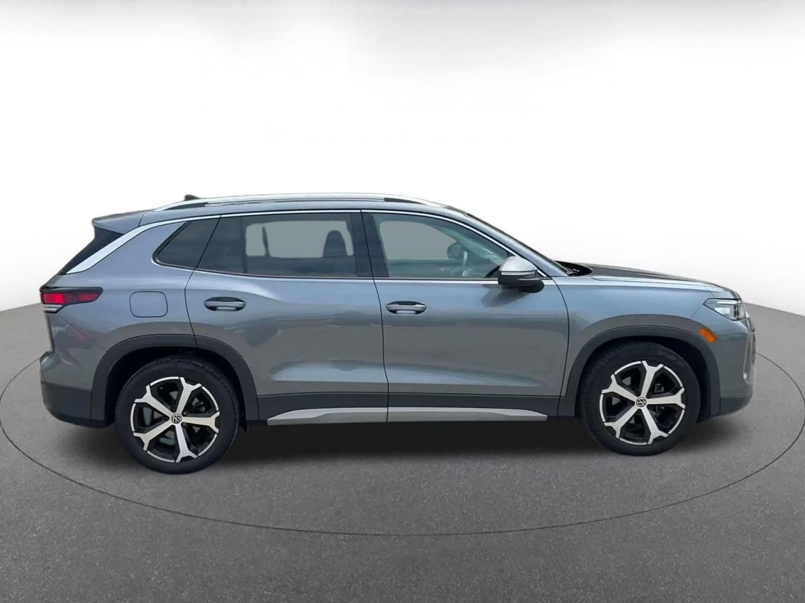 Thumbnail: 2026 Volkswagen Tiguan - 15