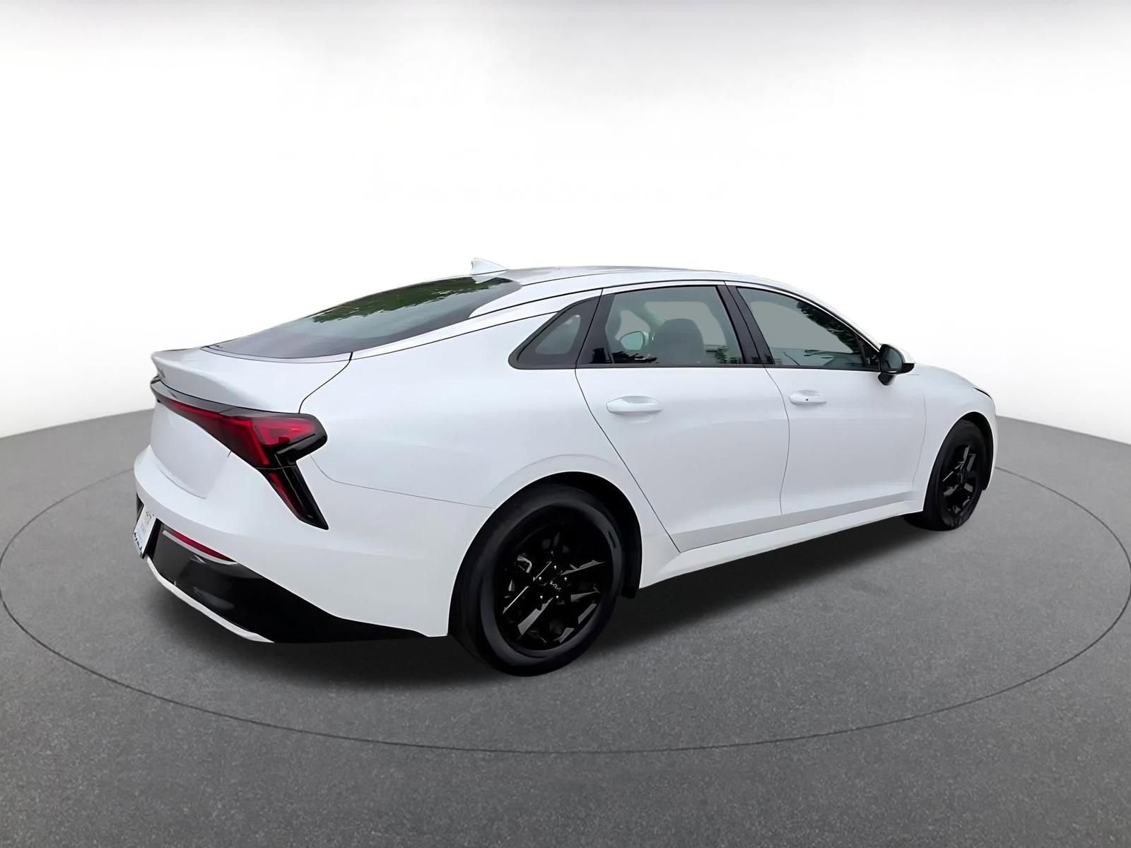 Thumbnail: 2025 Kia K5 - 15
