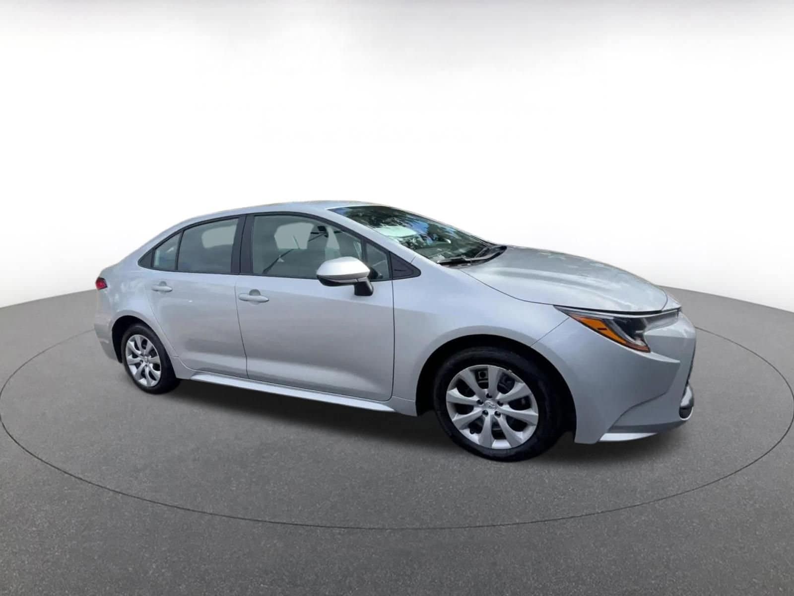 Thumbnail: 2025 Toyota Corolla - 2