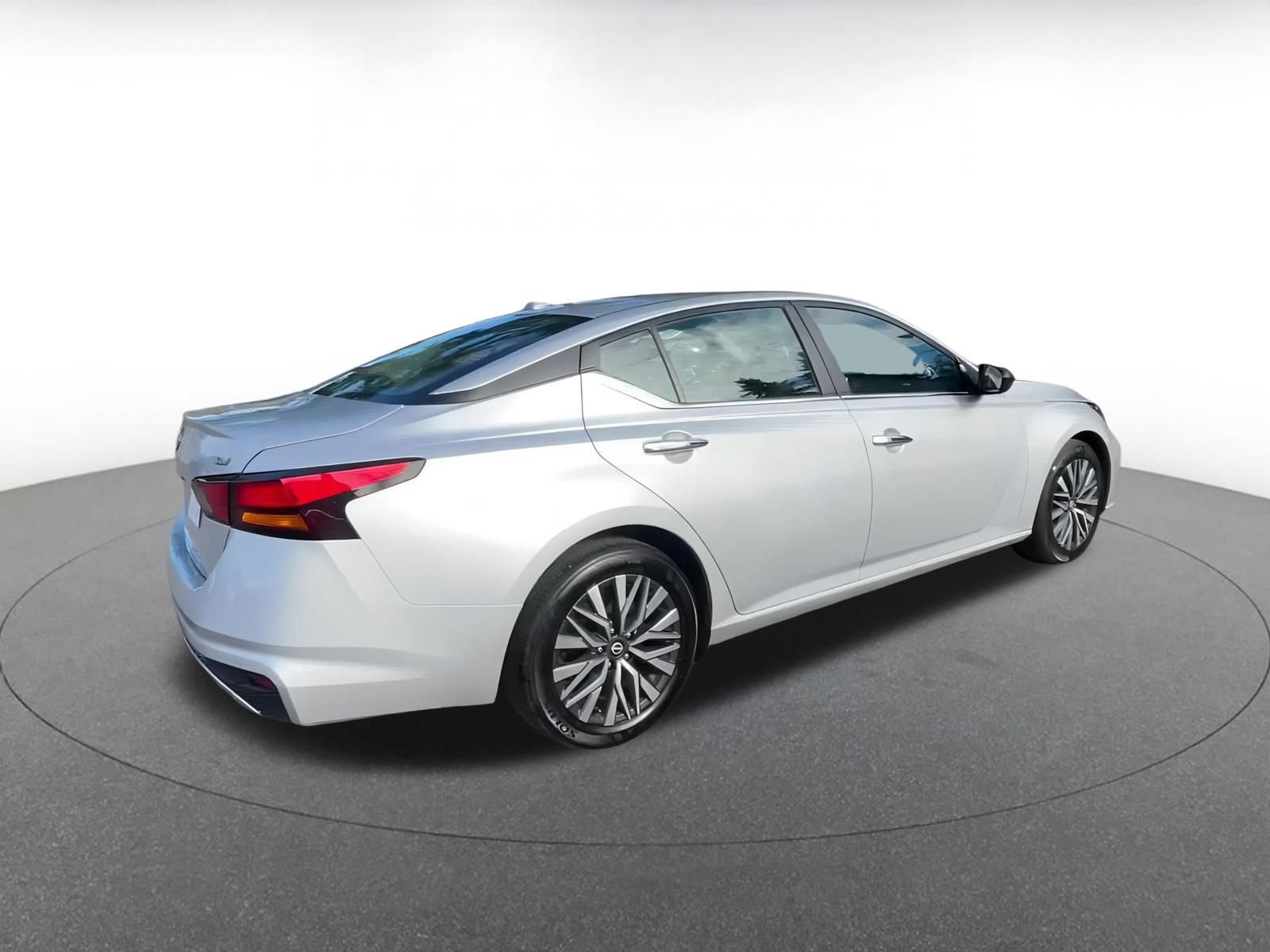 Thumbnail: 2024 Nissan Altima - 14