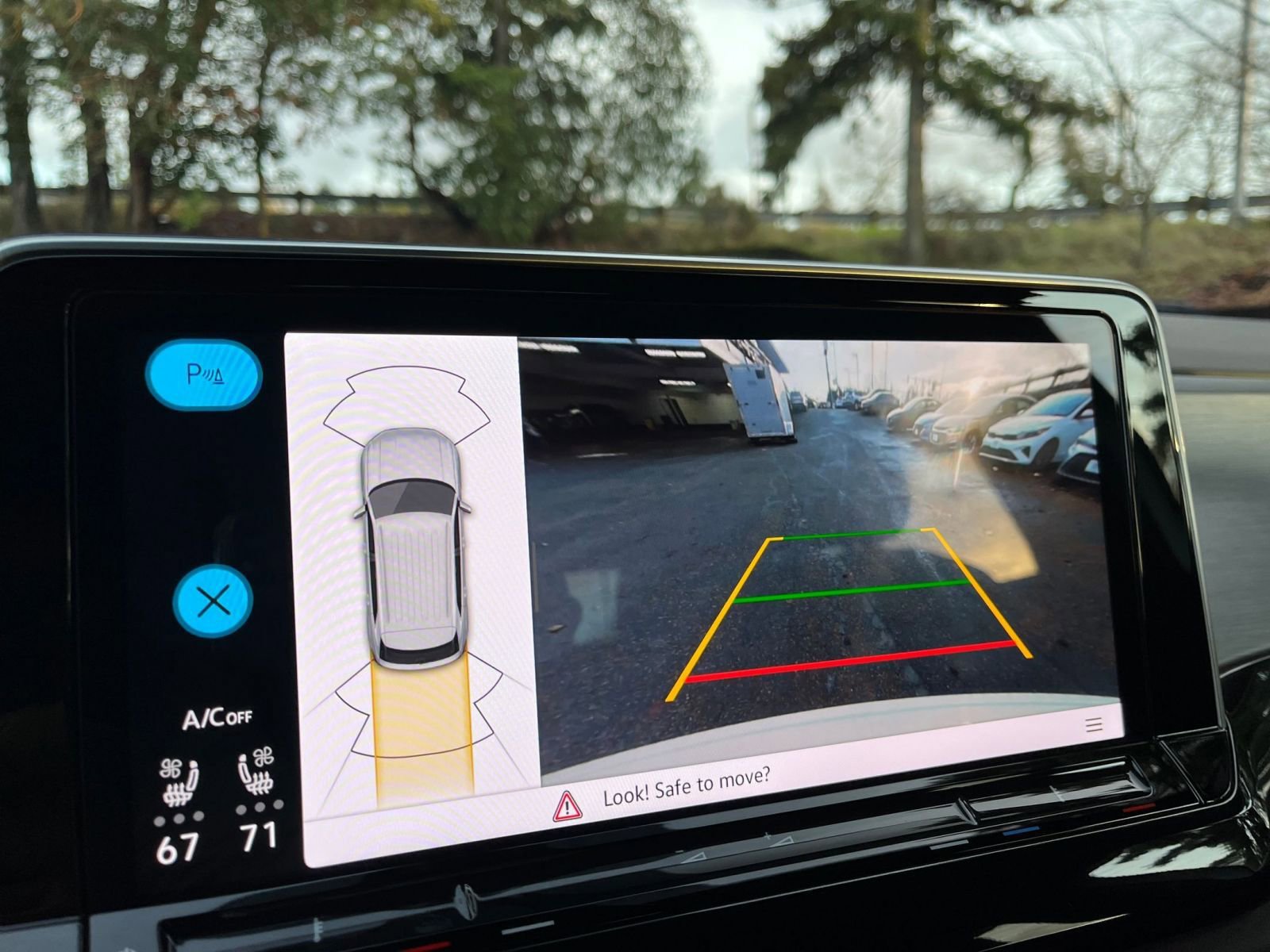 Thumbnail: 2025 Volkswagen Atlas - 17