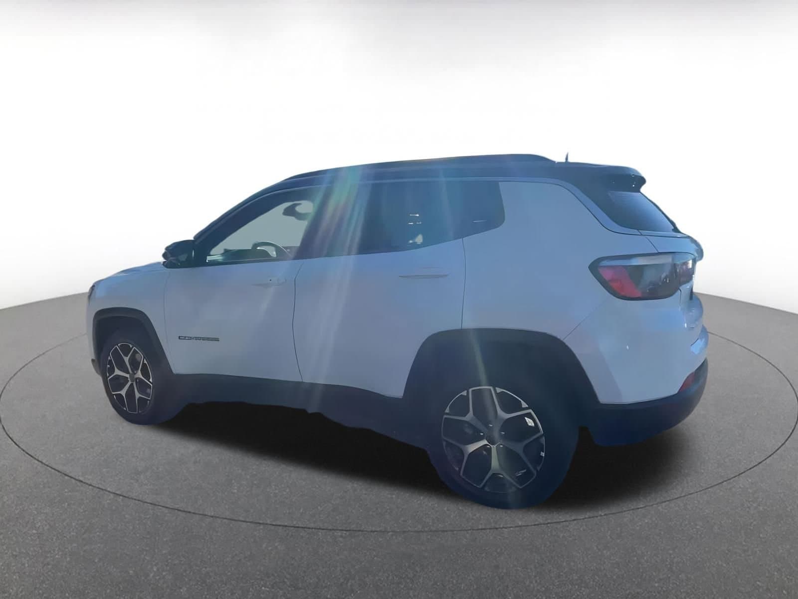 Thumbnail: 2025 Jeep Compass - 10