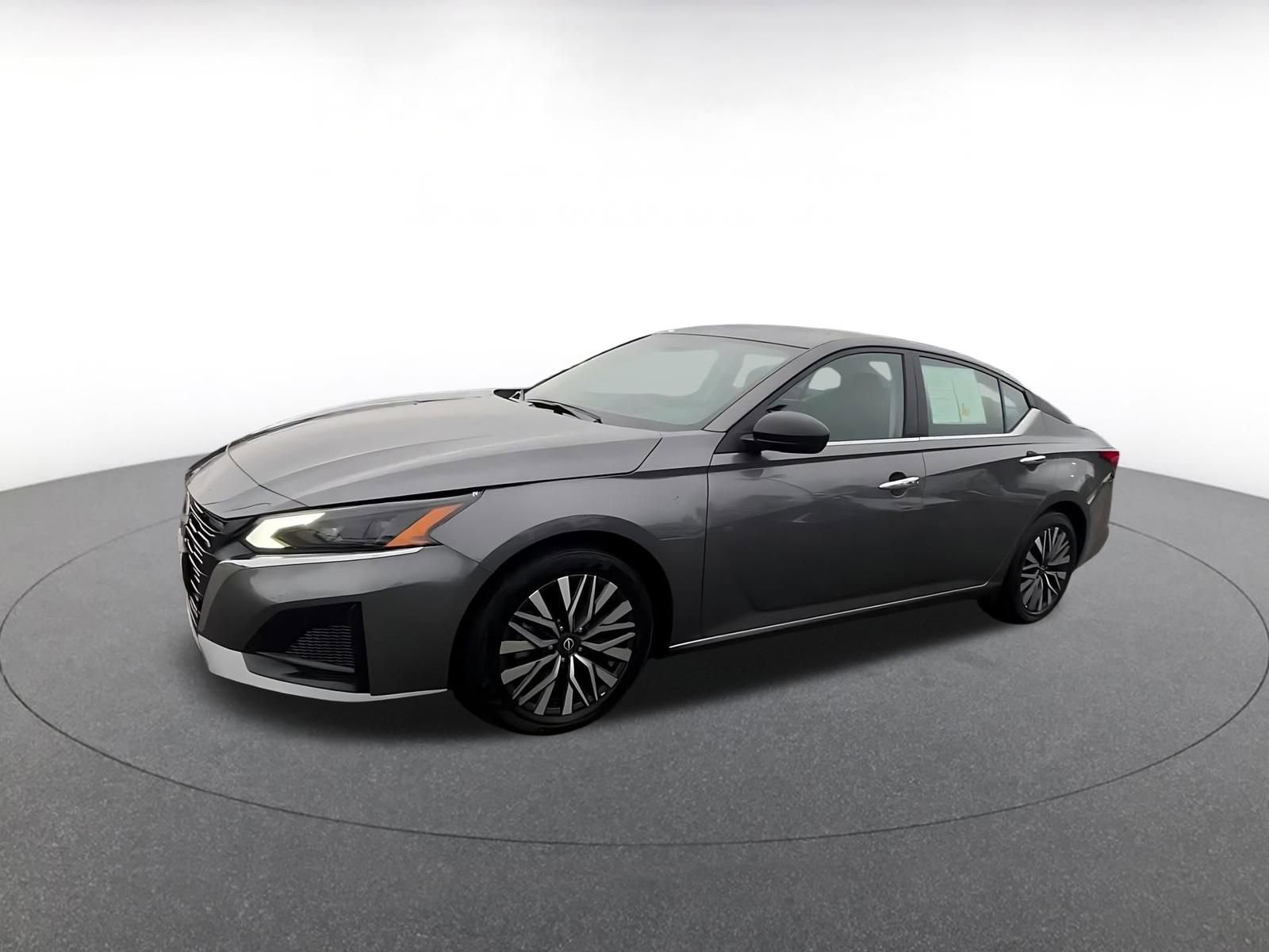 Thumbnail: 2025 Nissan Altima - 8