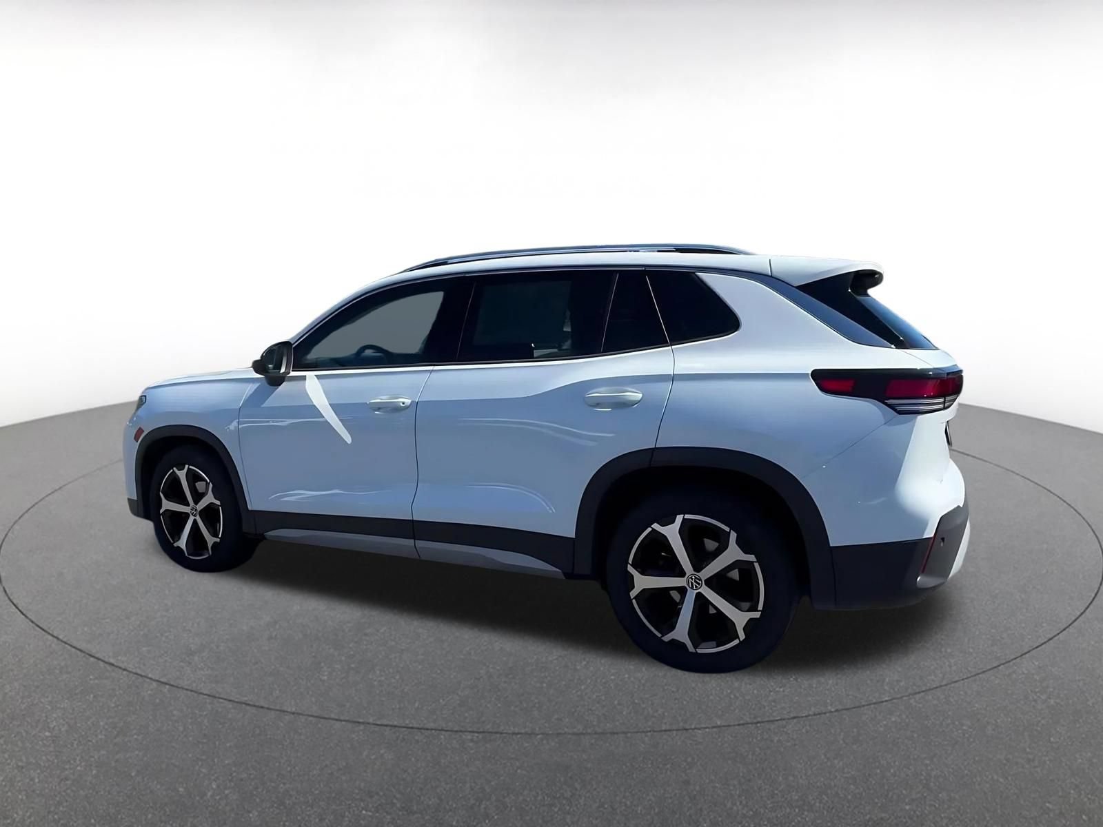 Thumbnail: 2026 Volkswagen Tiguan - 8