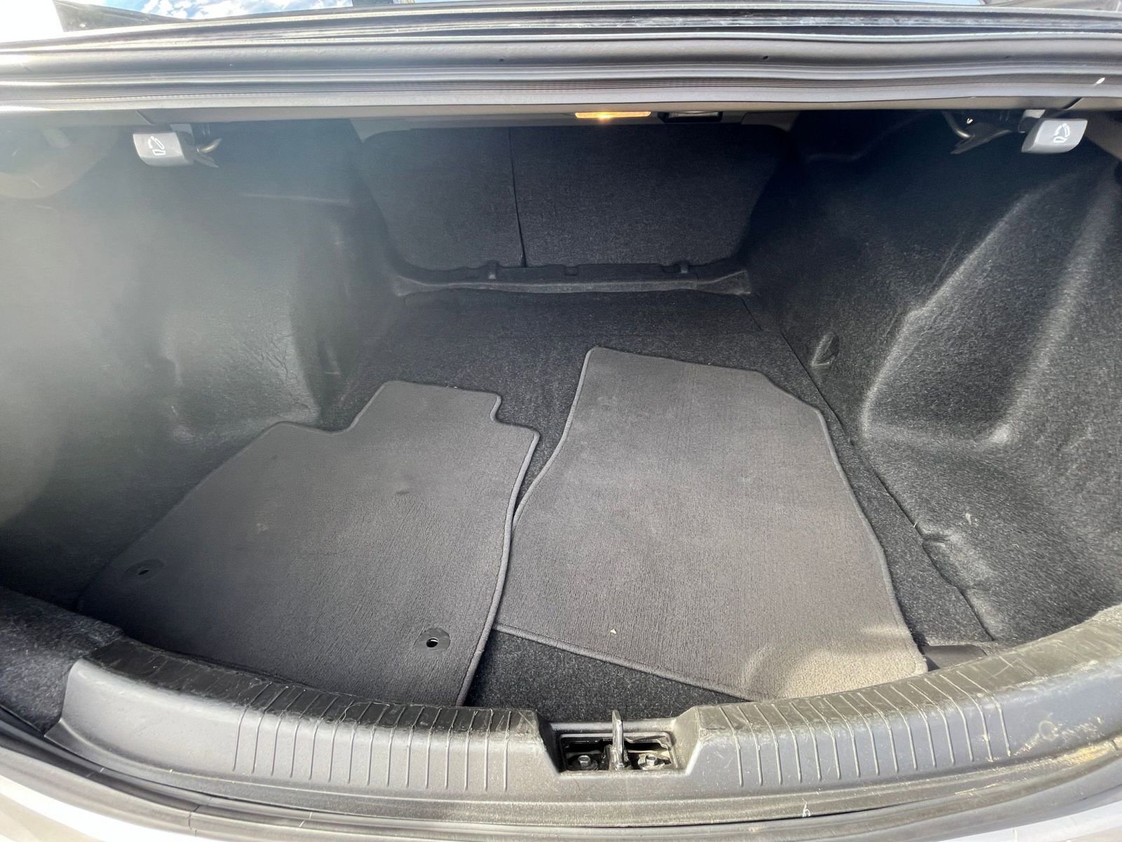 Thumbnail: 2024 Chevrolet Malibu - 32