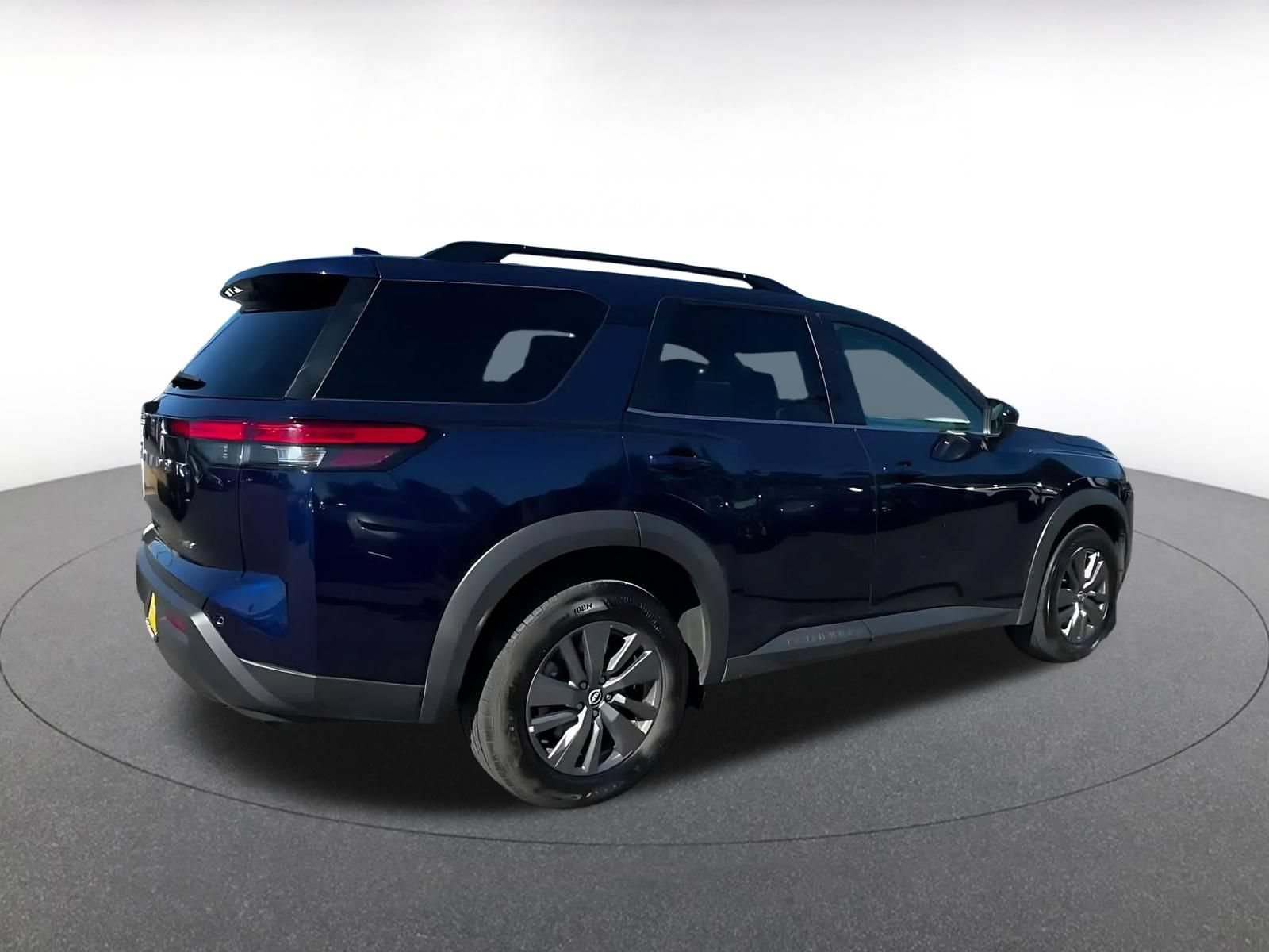 Thumbnail: 2025 Nissan Pathfinder - 12