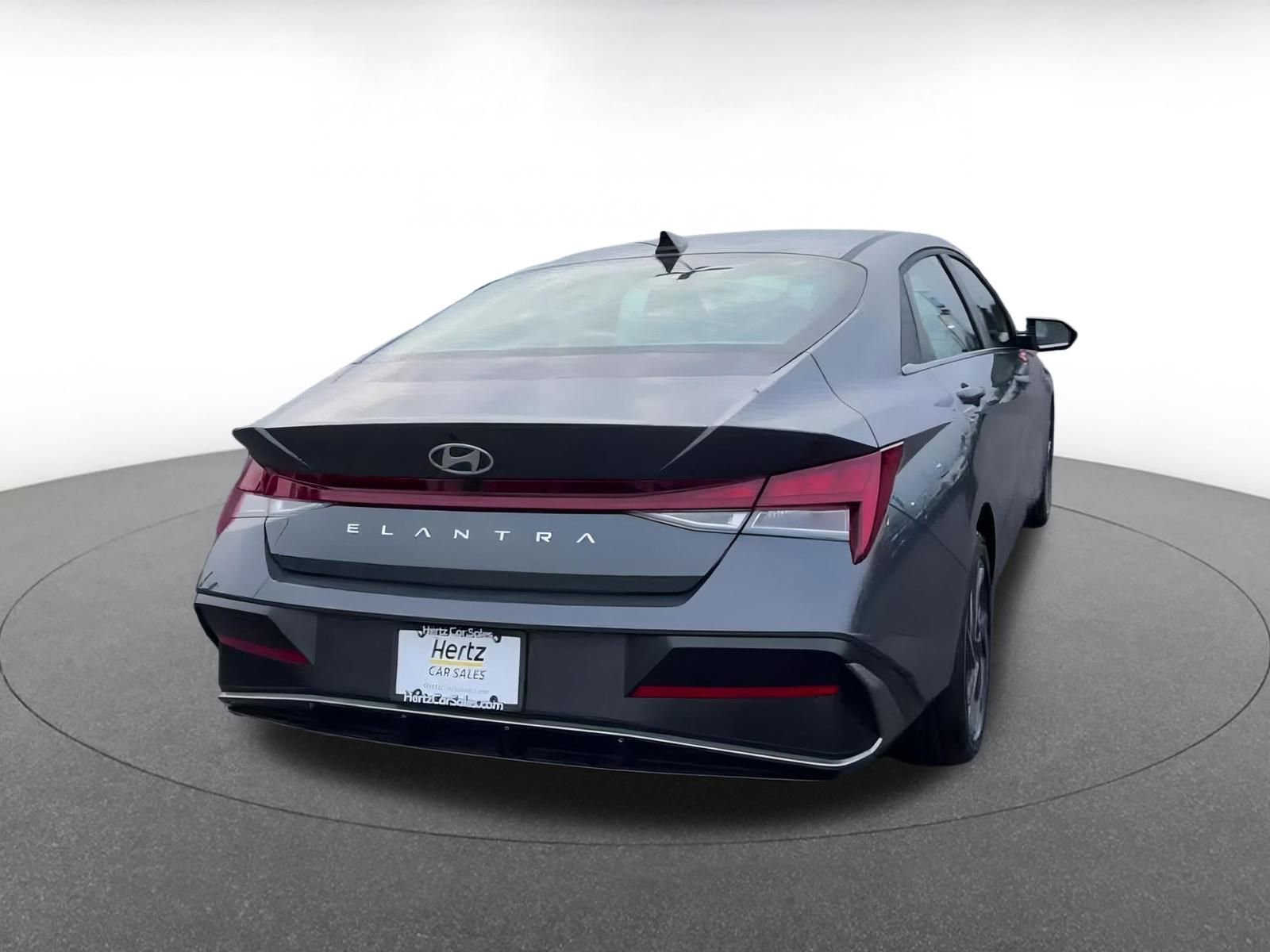 Thumbnail: 2025 Hyundai Elantra - 15